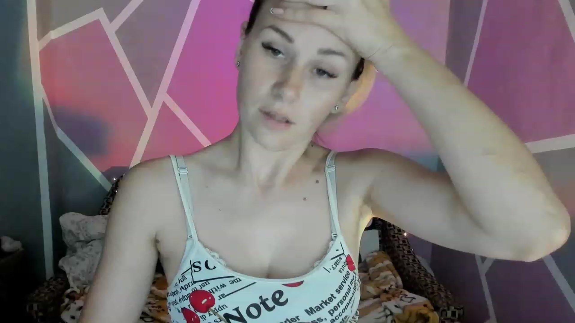 Gallery image thumbnail from UkrBeauty's myfreecams stream on, 08/03/2023, 14:45 image 7 of 20