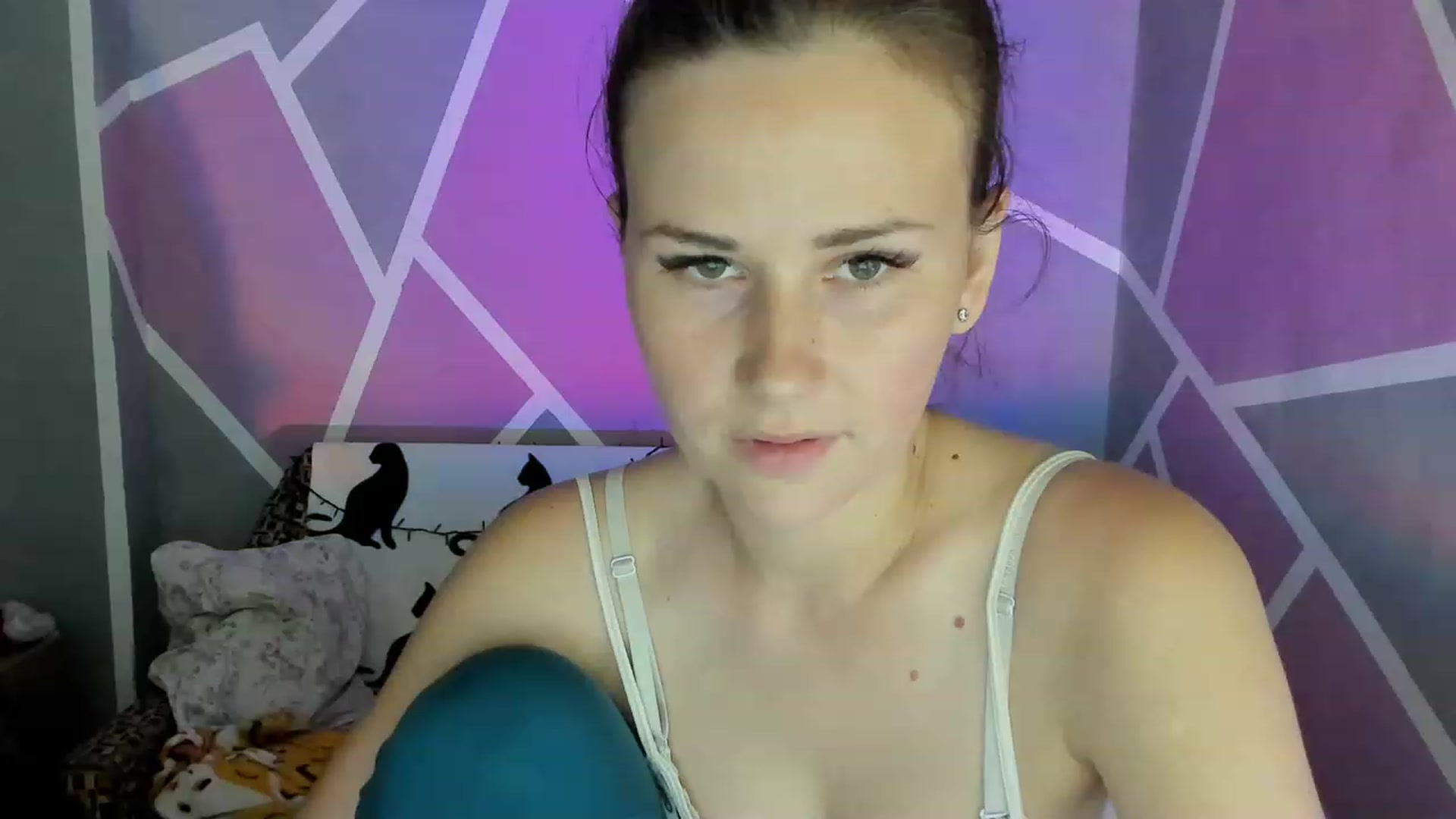 Gallery image thumbnail from UkrBeauty's myfreecams stream on, 08/03/2023, 16:58 image 10 of 20