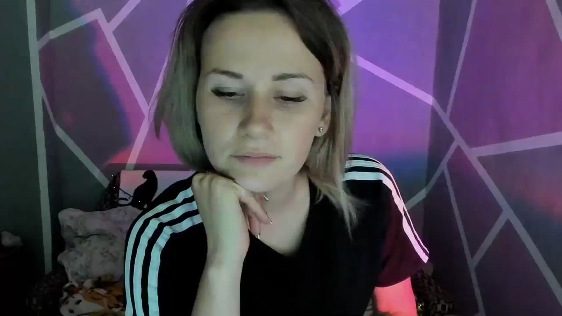 Gallery image thumbnail from UkrBeauty's myfreecams stream on, 08/04/2023, 14:39 image 15 of 20