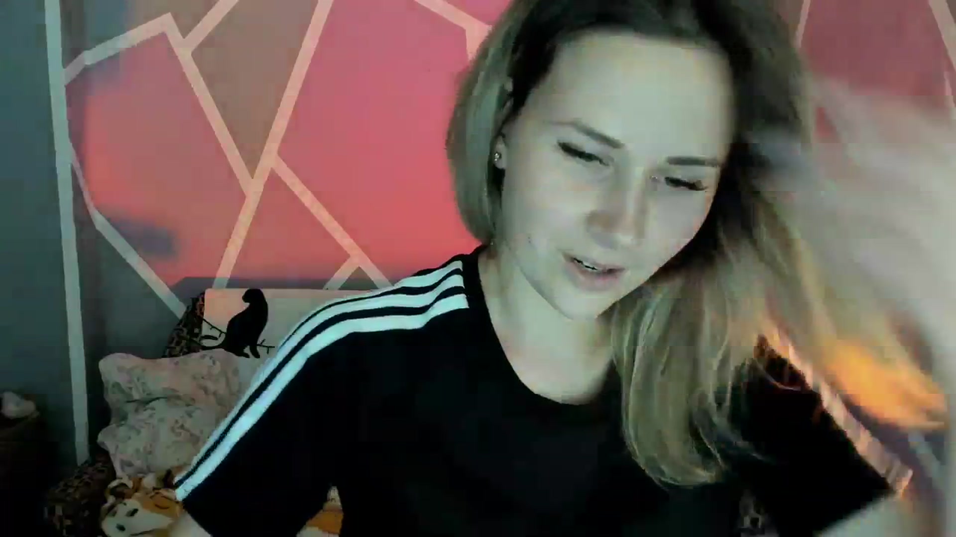 Gallery image thumbnail from UkrBeauty's myfreecams stream on, 08/04/2023, 14:39 image 6 of 20