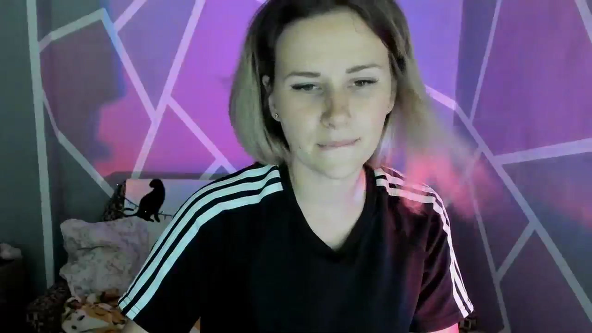 Gallery image thumbnail from UkrBeauty's myfreecams stream on, 08/04/2023, 14:39 image 5 of 20