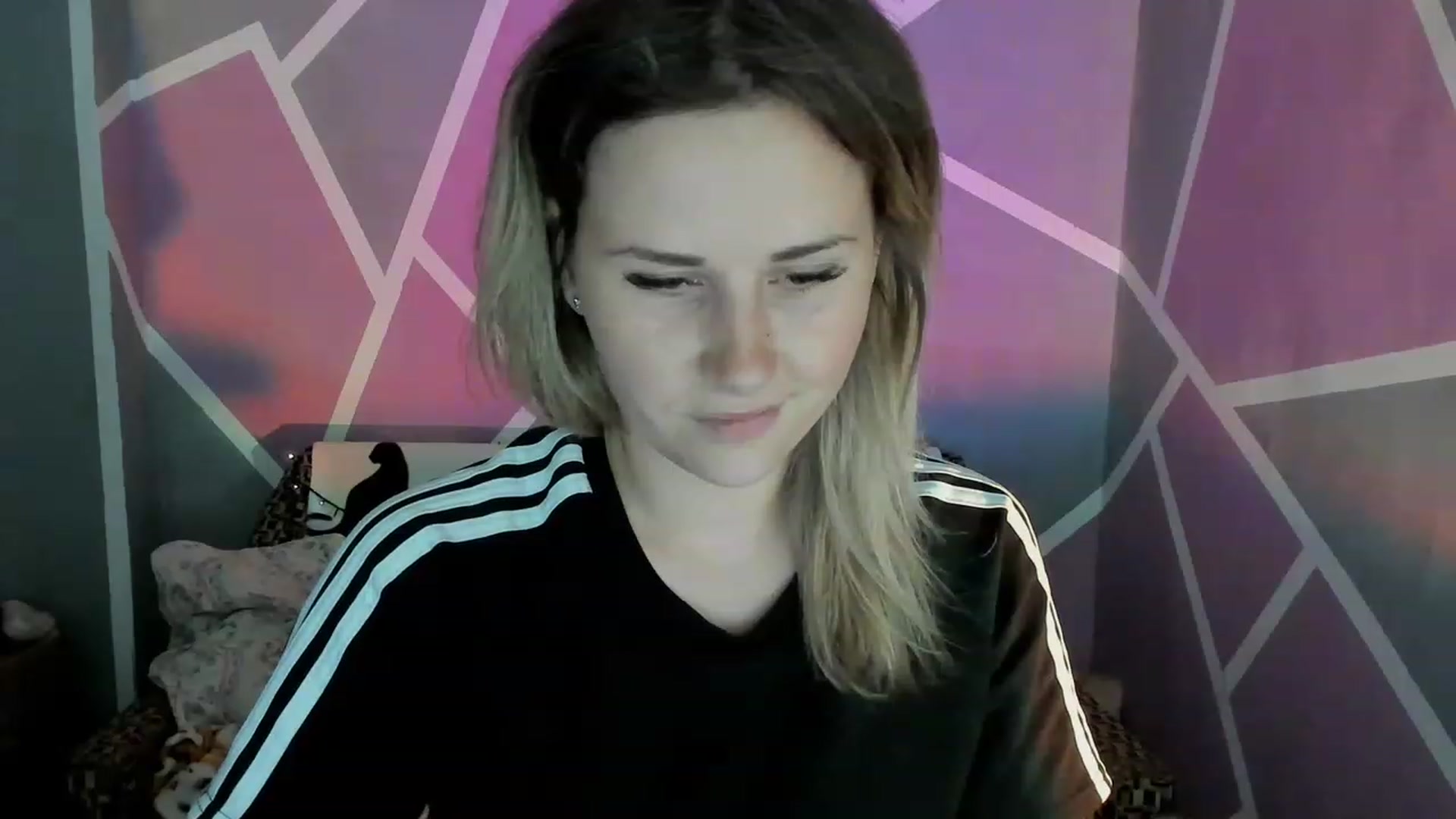Gallery image thumbnail from UkrBeauty's myfreecams stream on, 08/04/2023, 16:46 image 4 of 20