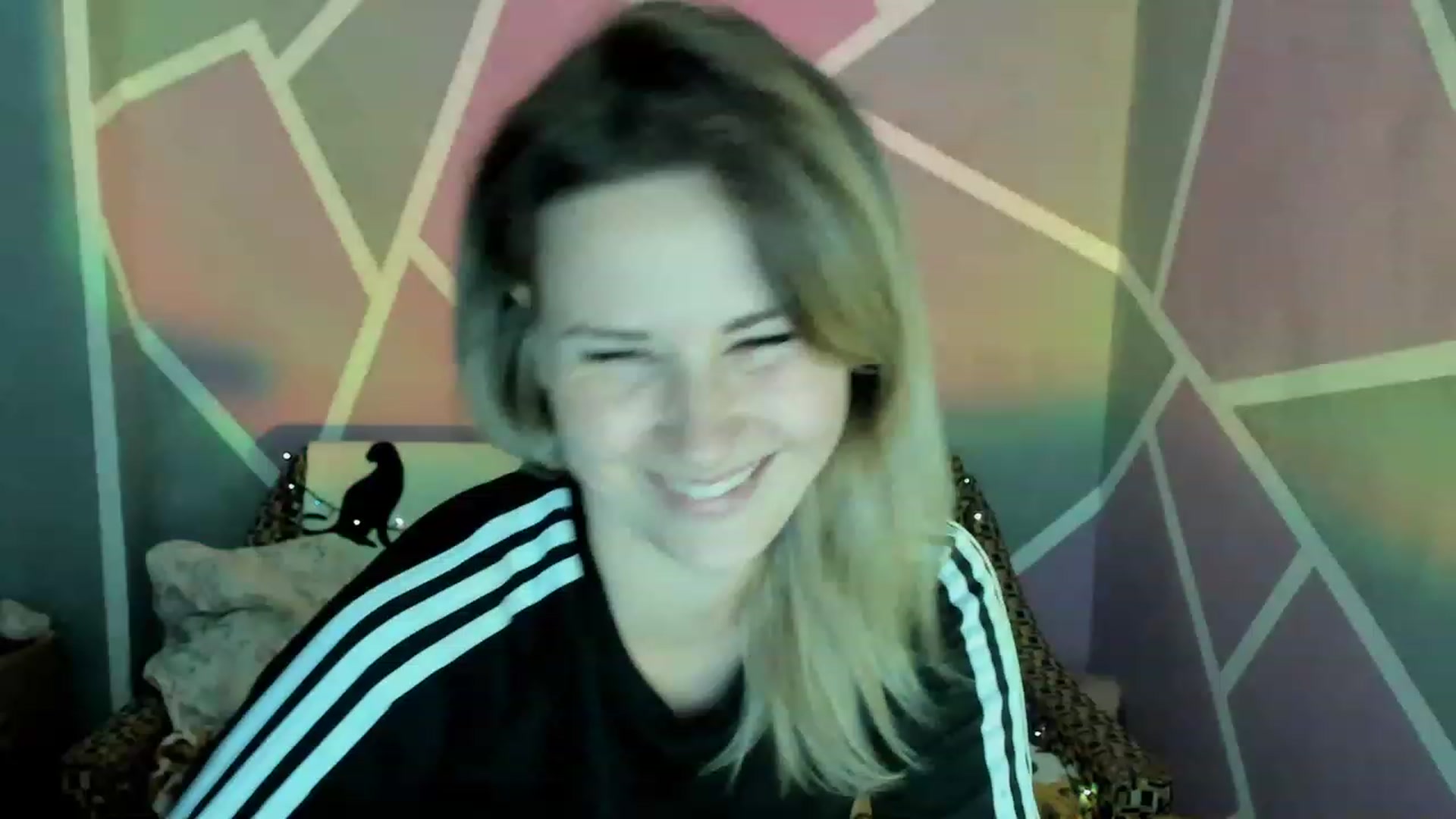 Gallery image thumbnail from UkrBeauty's myfreecams stream on, 08/04/2023, 16:46 image 18 of 20
