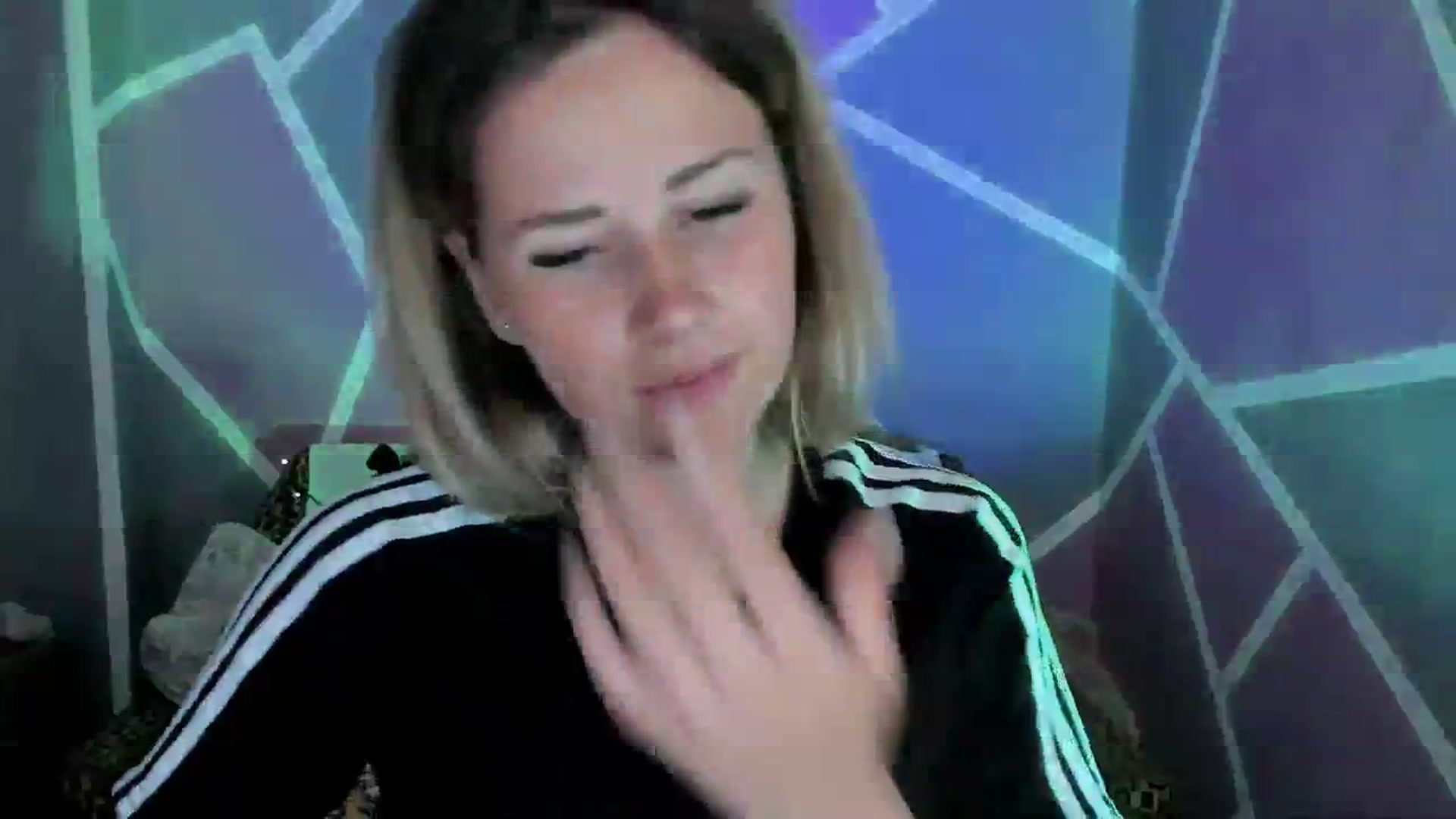 Gallery image thumbnail from UkrBeauty's myfreecams stream on, 08/07/2023, 15:00 image 18 of 20