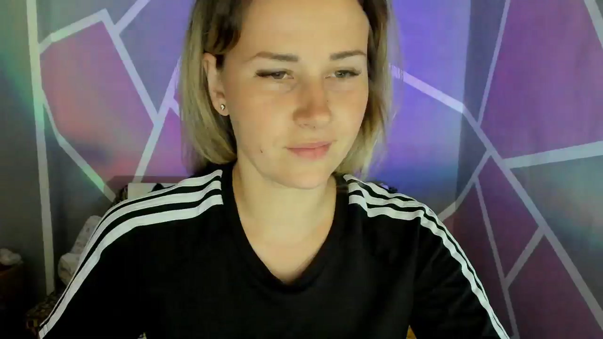 Gallery image thumbnail from UkrBeauty's myfreecams stream on, 08/07/2023, 15:00 image 2 of 20