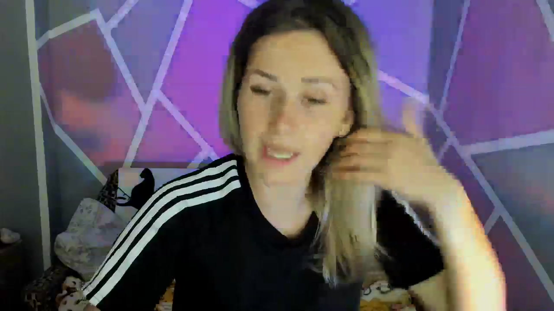 Gallery image thumbnail from UkrBeauty's myfreecams stream on, 08/07/2023, 15:00 image 5 of 20