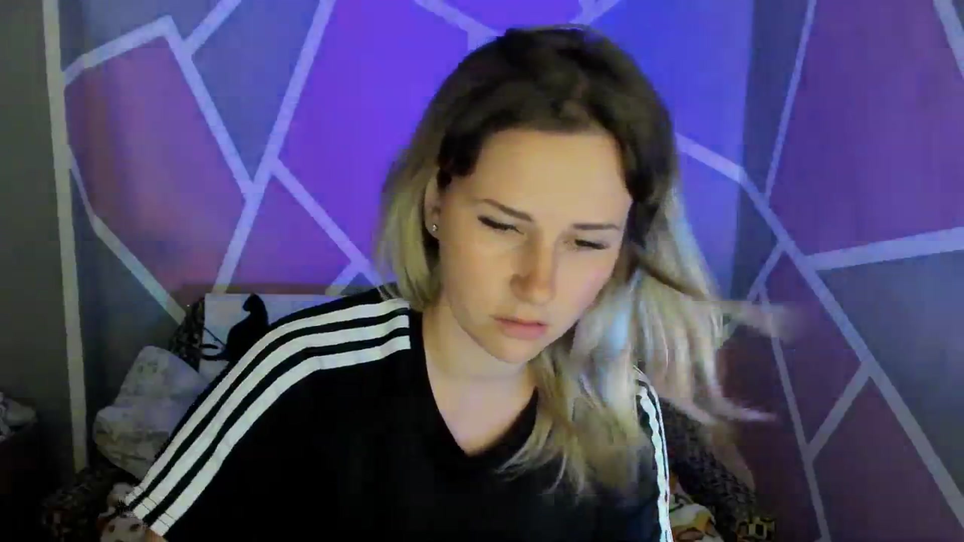 Gallery image thumbnail from UkrBeauty's myfreecams stream on, 08/07/2023, 16:33 image 11 of 20