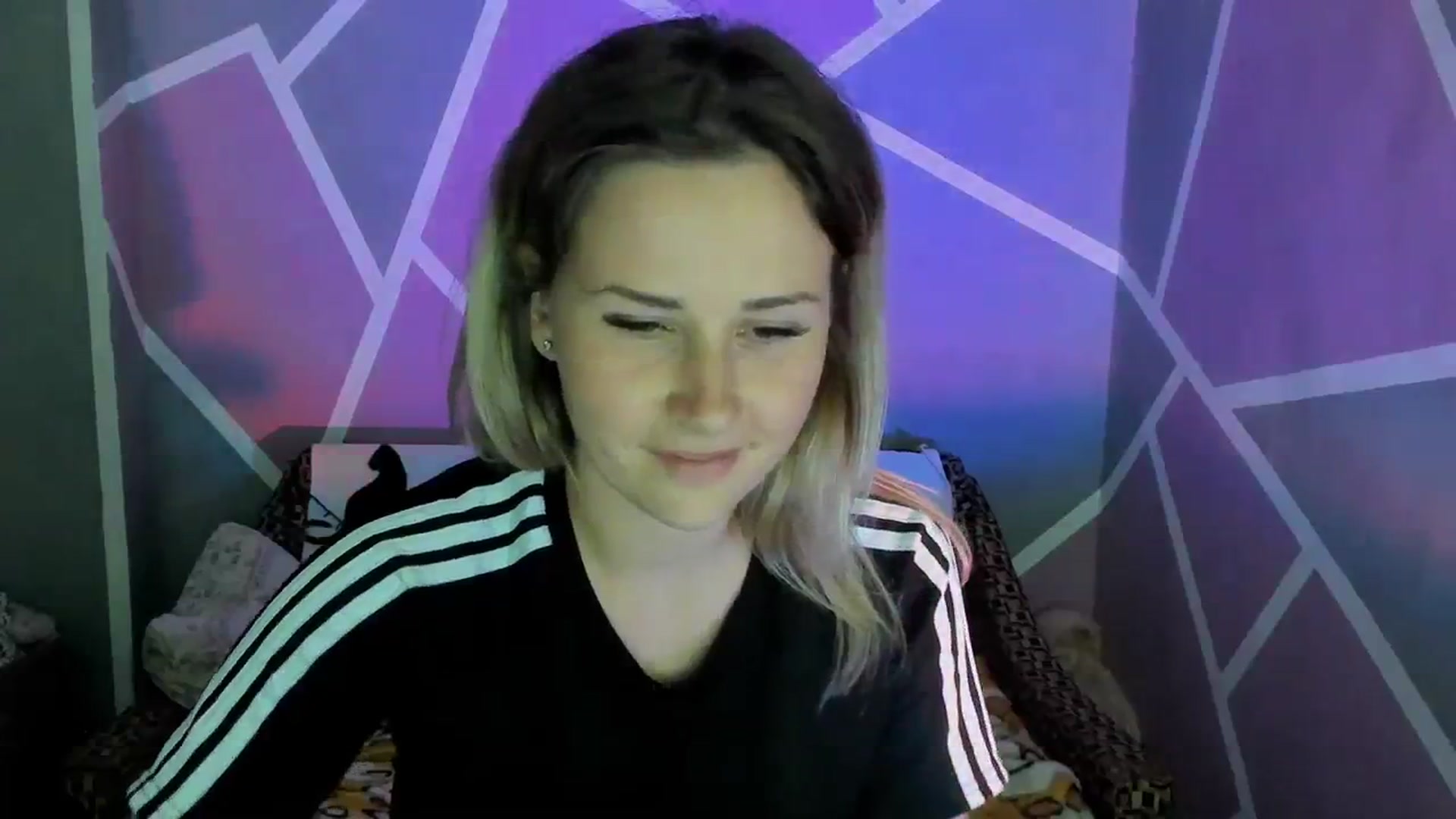 Gallery image thumbnail from UkrBeauty's myfreecams stream on, 08/07/2023, 16:33 image 16 of 20