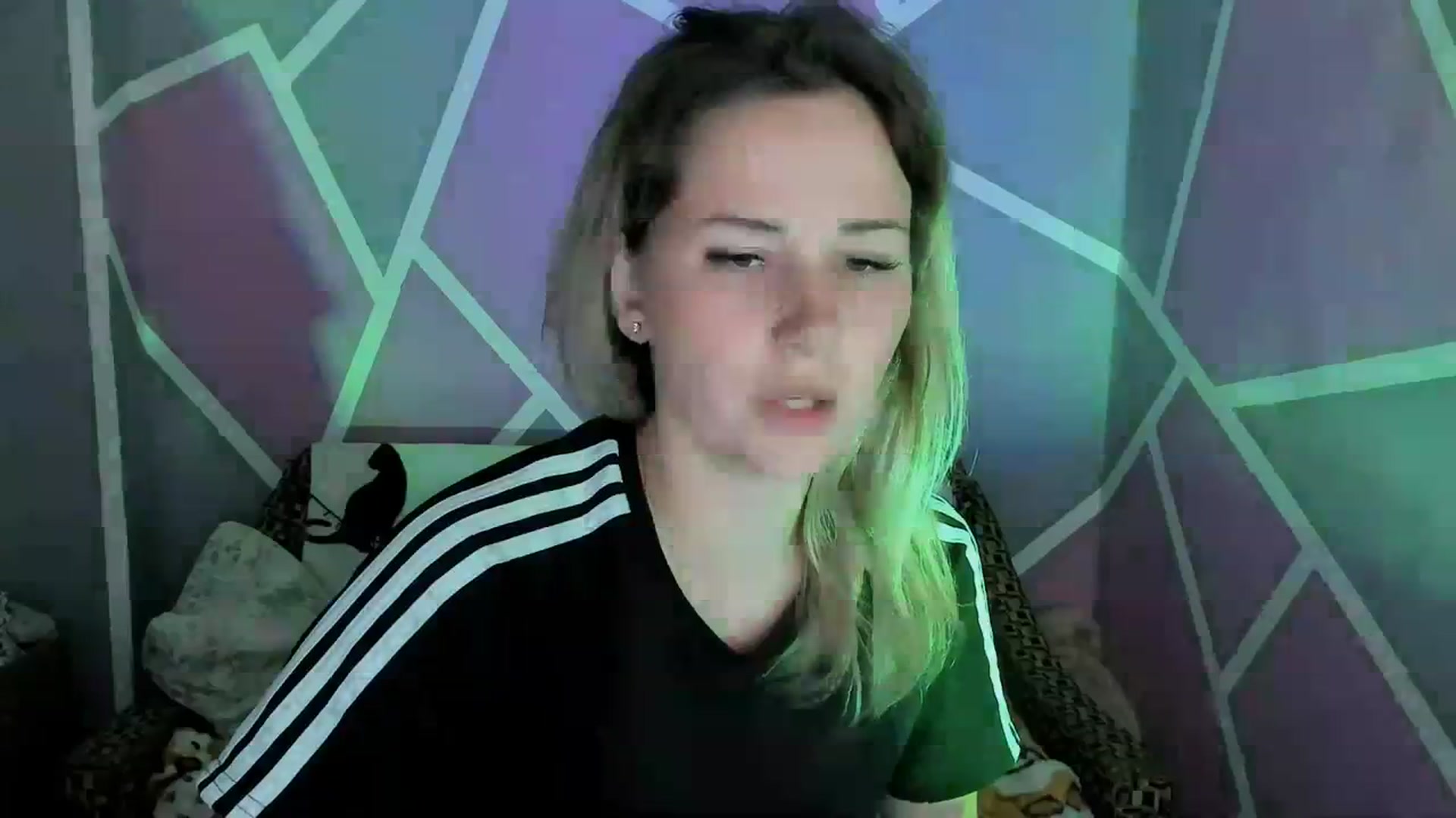 Gallery image thumbnail from UkrBeauty's myfreecams stream on, 08/07/2023, 16:33 image 10 of 20