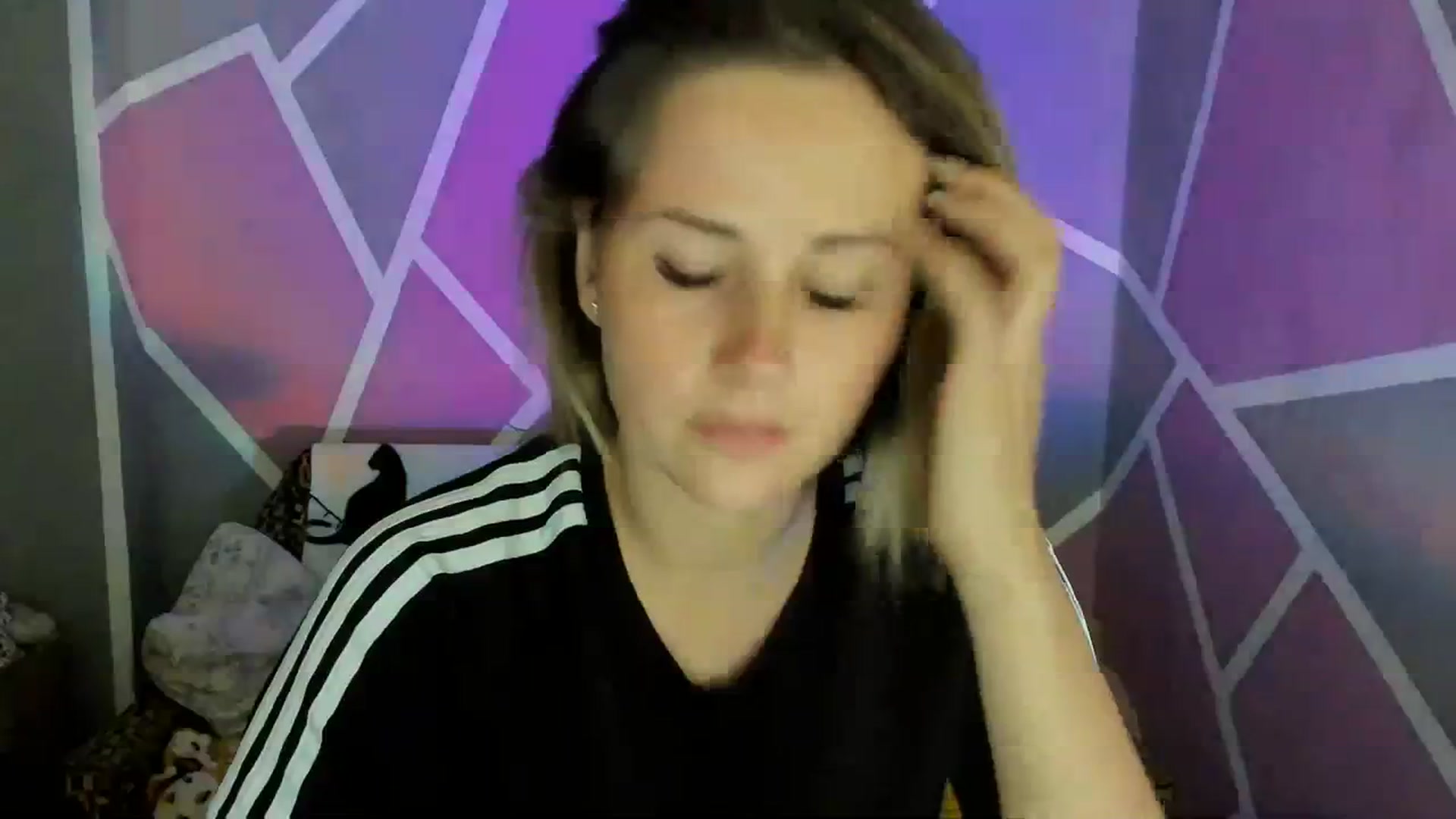 Gallery image thumbnail from UkrBeauty's myfreecams stream on, 08/07/2023, 16:33 image 4 of 20