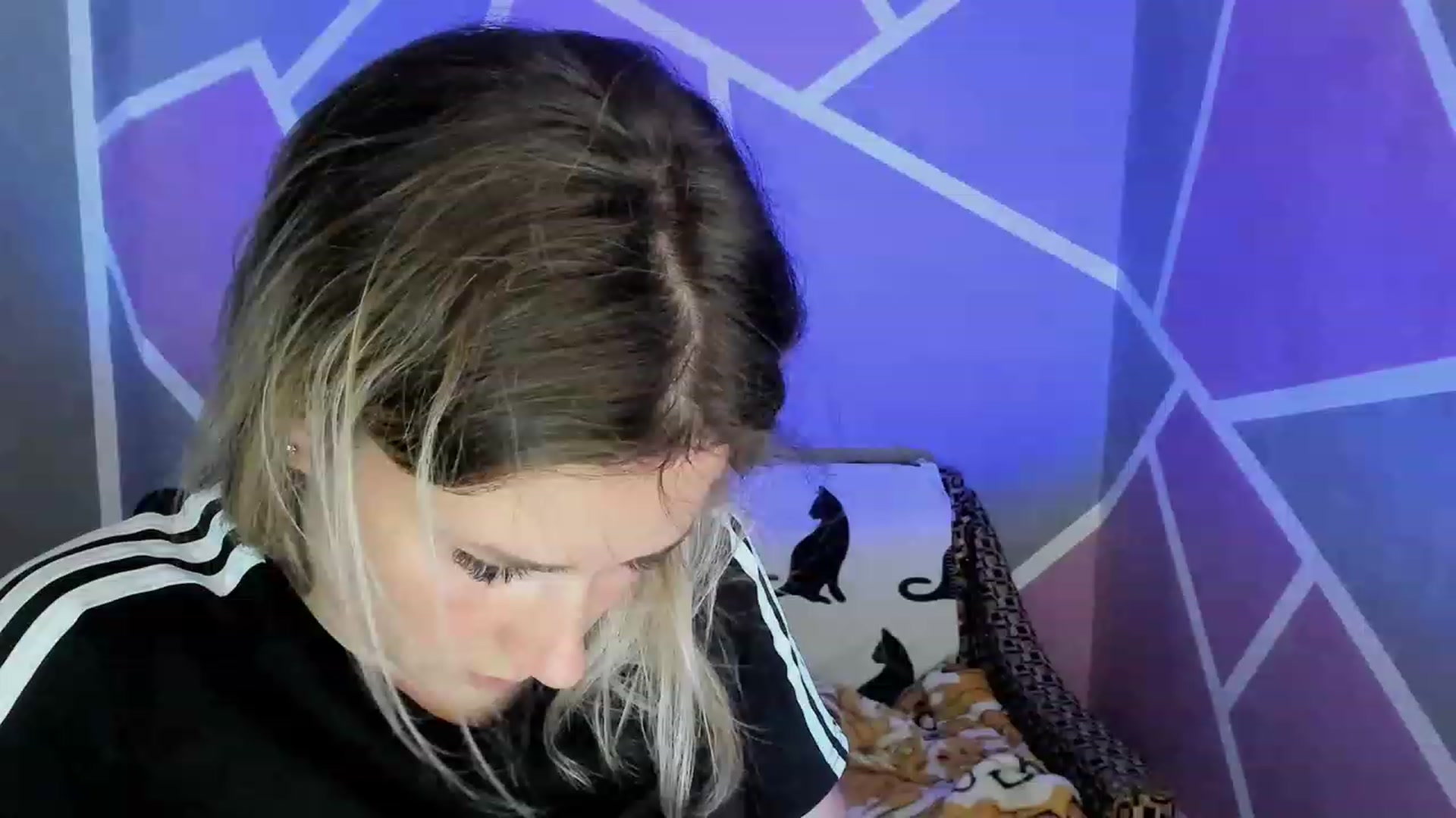 Gallery image thumbnail from UkrBeauty's myfreecams stream on, 08/07/2023, 21:05 image 19 of 20