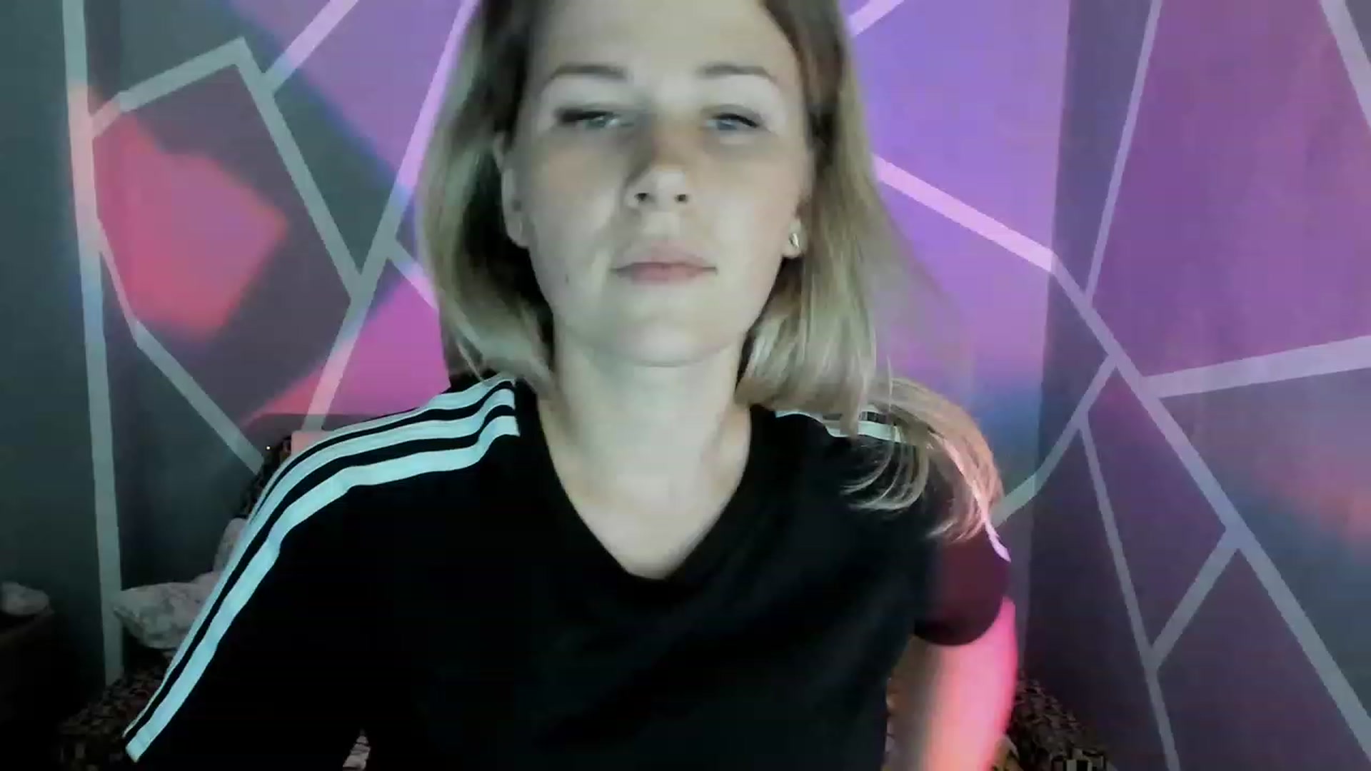 Gallery image thumbnail from UkrBeauty's myfreecams stream on, 08/07/2023, 21:05 image 6 of 20