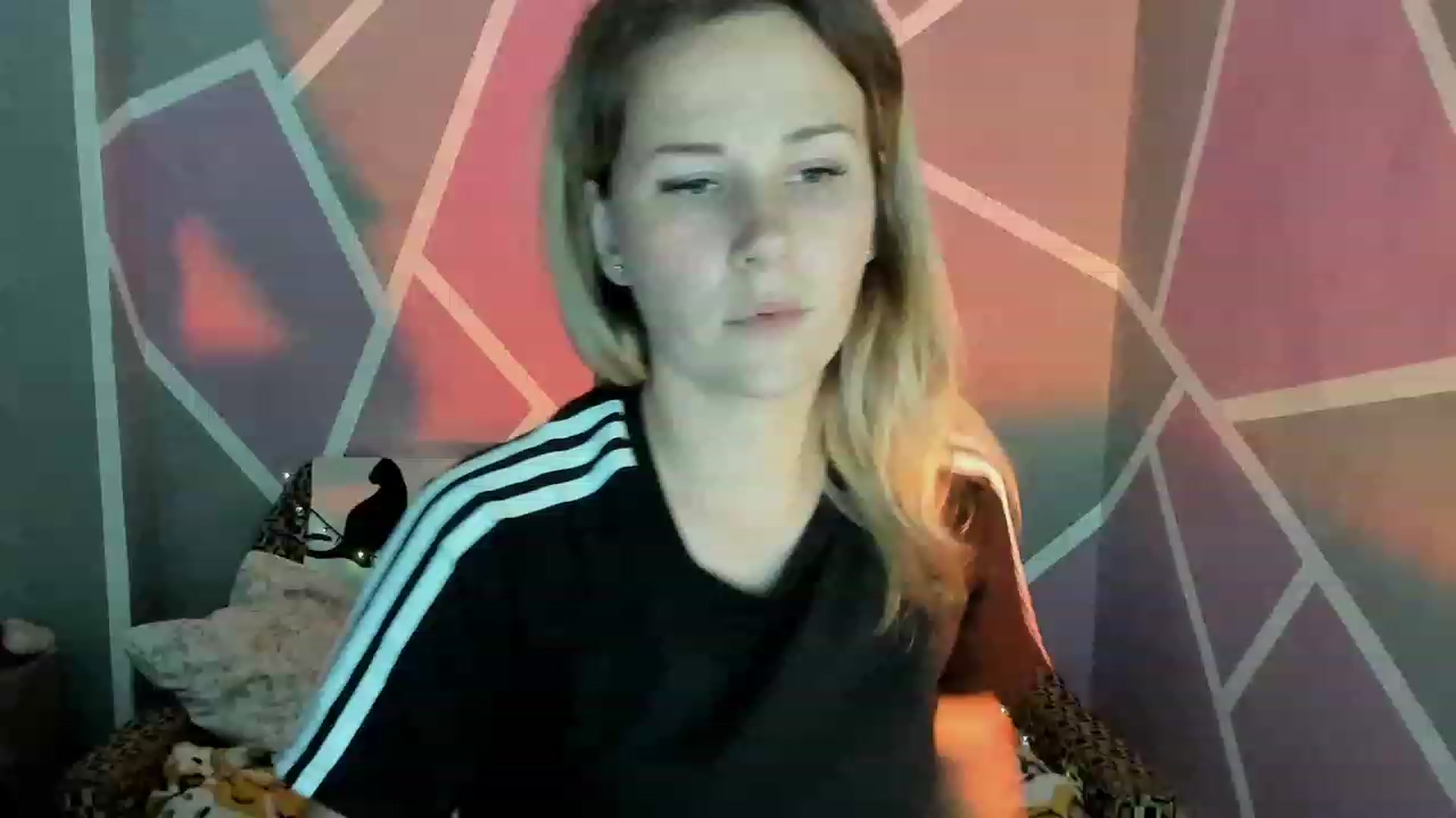 Gallery image thumbnail from UkrBeauty's myfreecams stream on, 08/07/2023, 21:05 image 16 of 20
