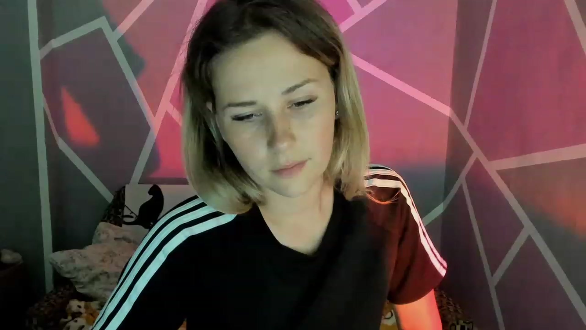 Gallery image thumbnail from UkrBeauty's myfreecams stream on, 08/07/2023, 21:05 image 15 of 20