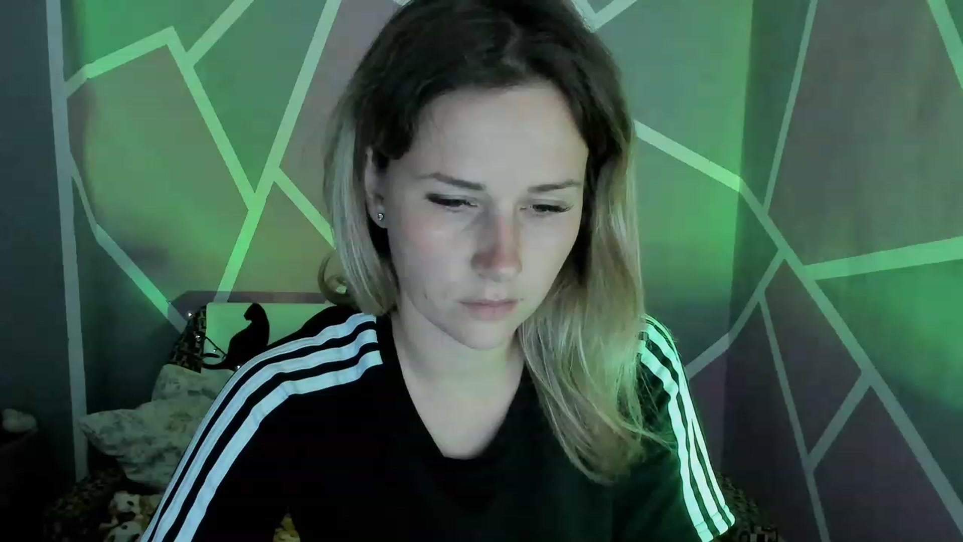 Gallery image thumbnail from UkrBeauty's myfreecams stream on, 08/07/2023, 21:05 image 18 of 20