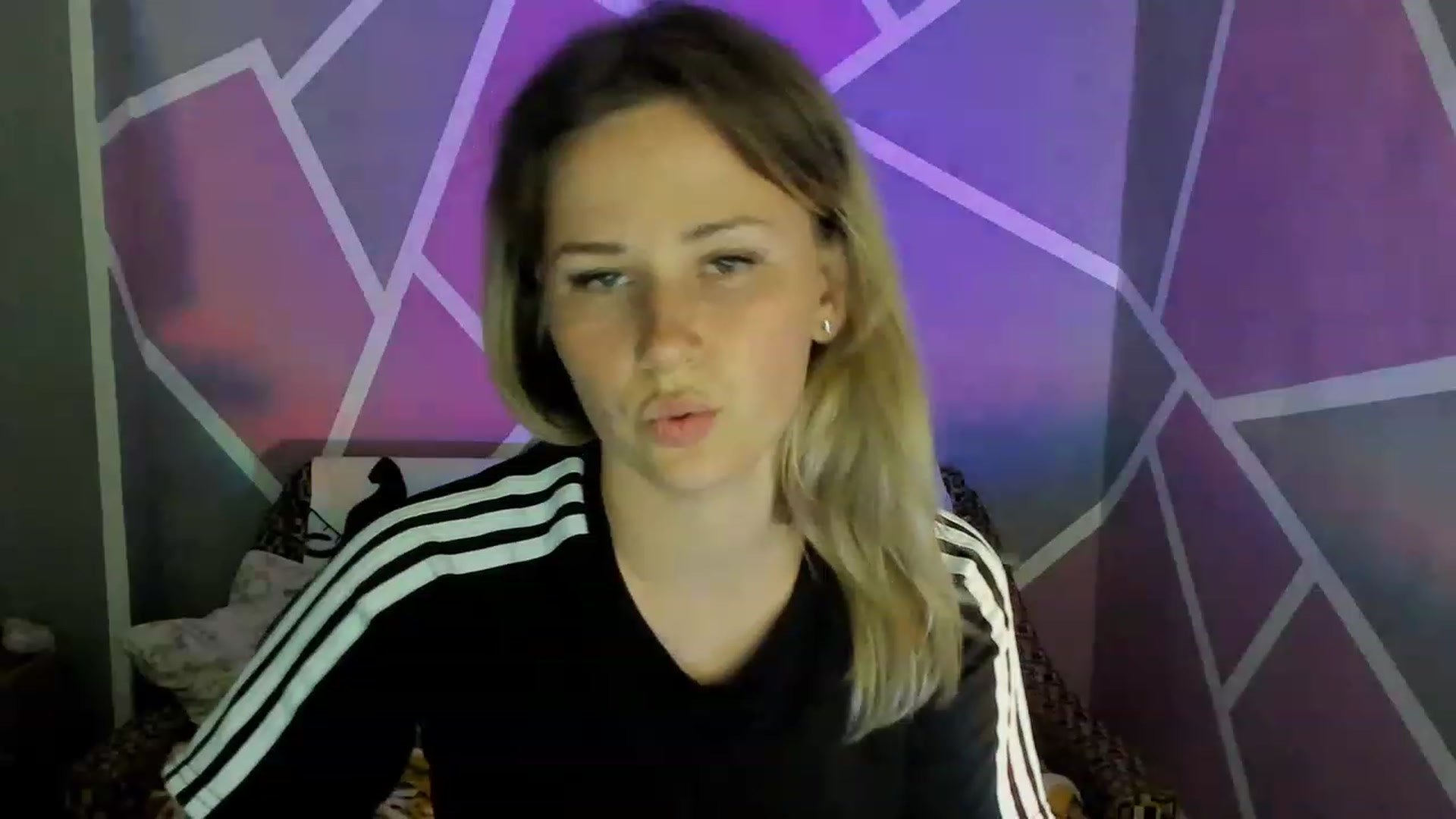 Gallery image thumbnail from UkrBeauty's myfreecams stream on, 08/07/2023, 21:05 image 4 of 20