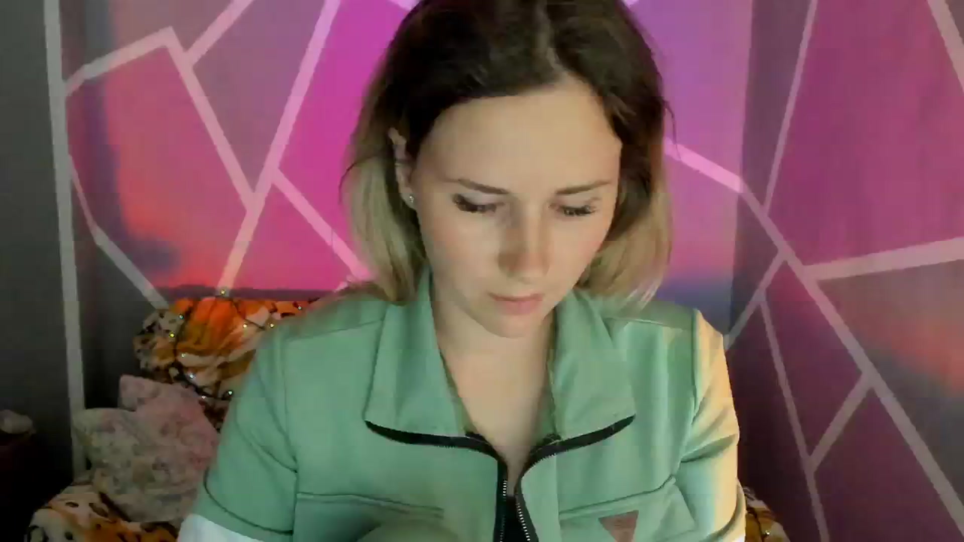 Gallery image thumbnail from UkrBeauty's myfreecams stream on, 08/08/2023, 15:58 image 15 of 20