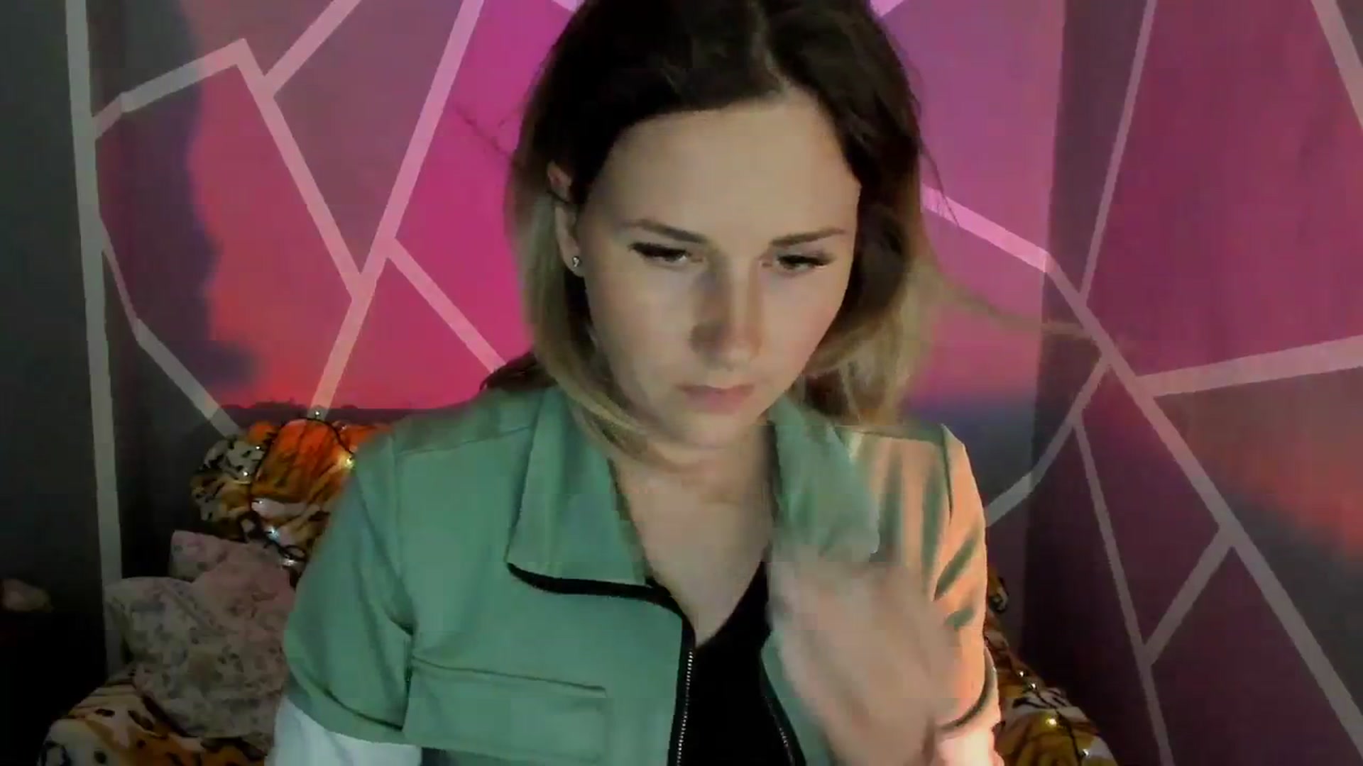 Gallery image thumbnail from UkrBeauty's myfreecams stream on, 08/08/2023, 15:58 image 16 of 20