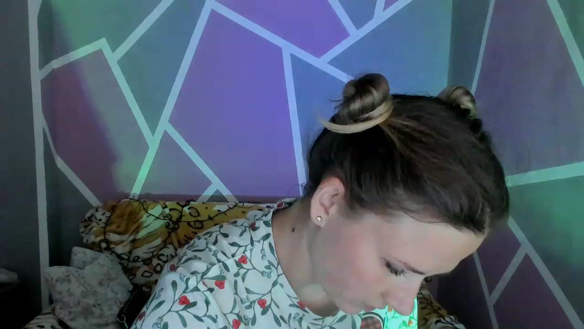 Gallery image thumbnail from UkrBeauty's myfreecams stream on, 08/09/2023, 15:55 image 5 of 20