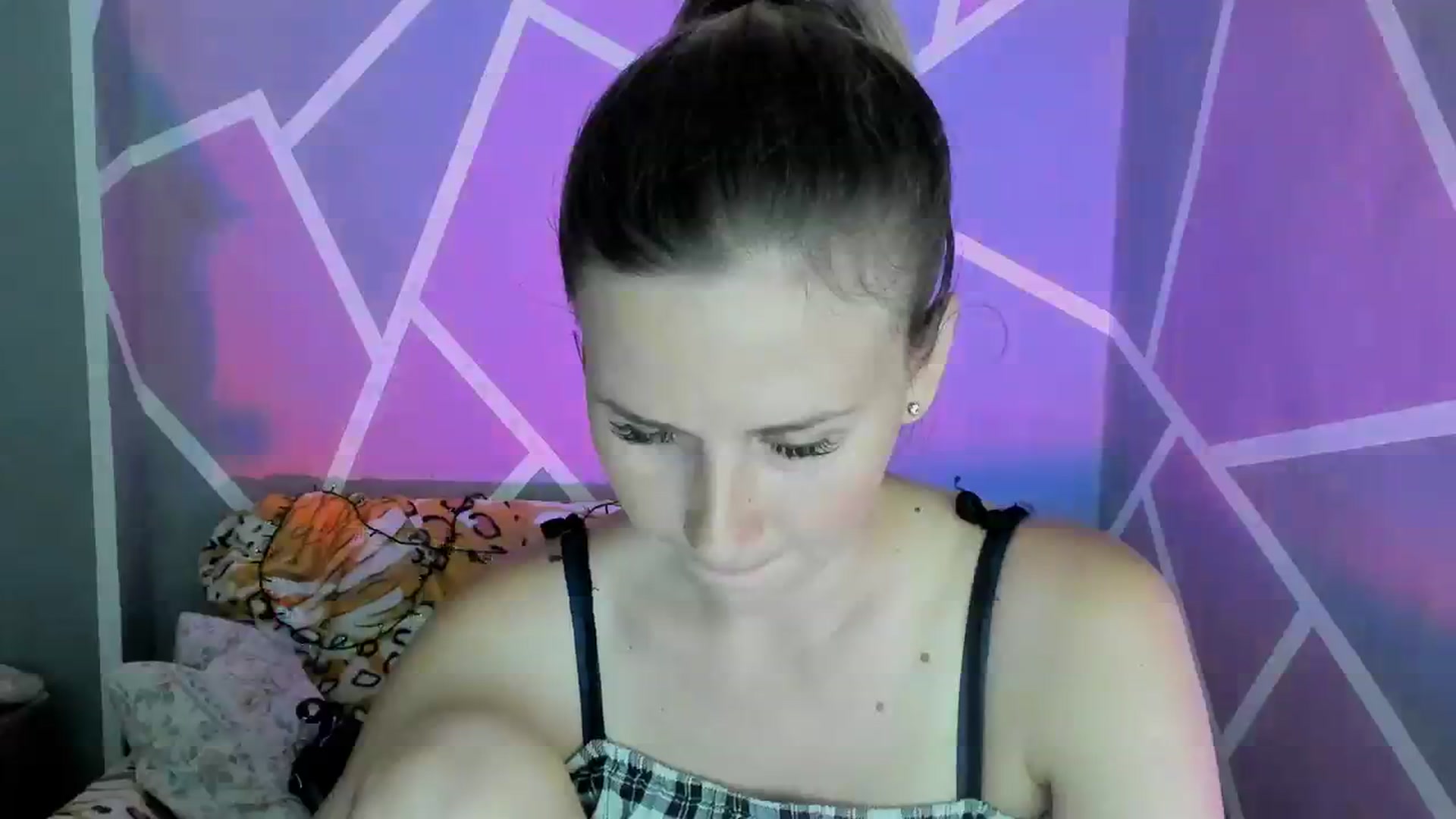 Gallery image thumbnail from UkrBeauty's myfreecams stream on, 08/10/2023, 15:37 image 3 of 20
