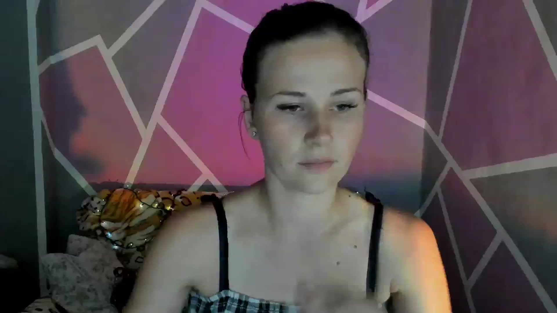 Gallery image thumbnail from UkrBeauty's myfreecams stream on, 08/10/2023, 15:37 image 4 of 20
