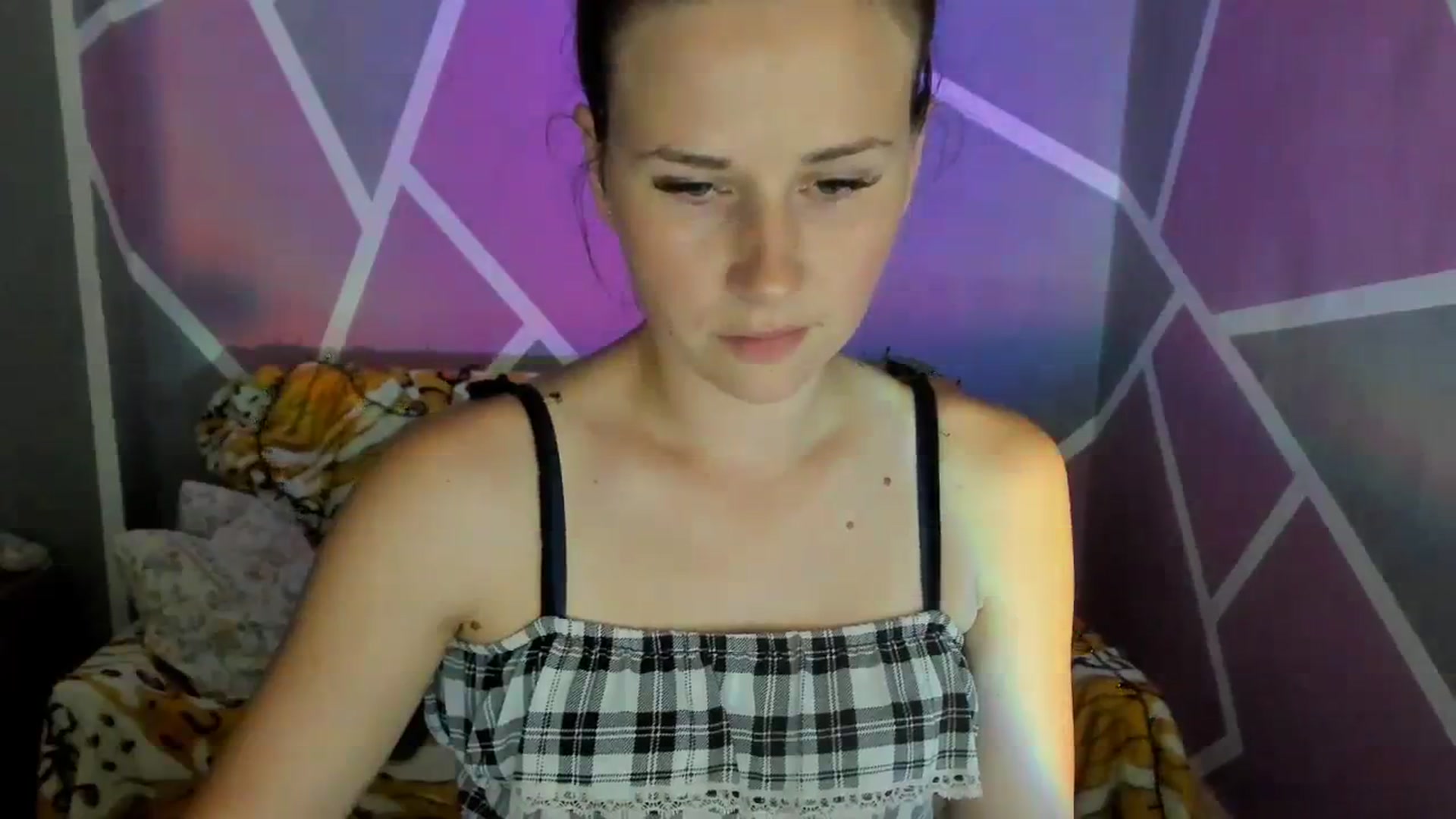 Gallery image thumbnail from UkrBeauty's myfreecams stream on, 08/10/2023, 15:37 image 18 of 20