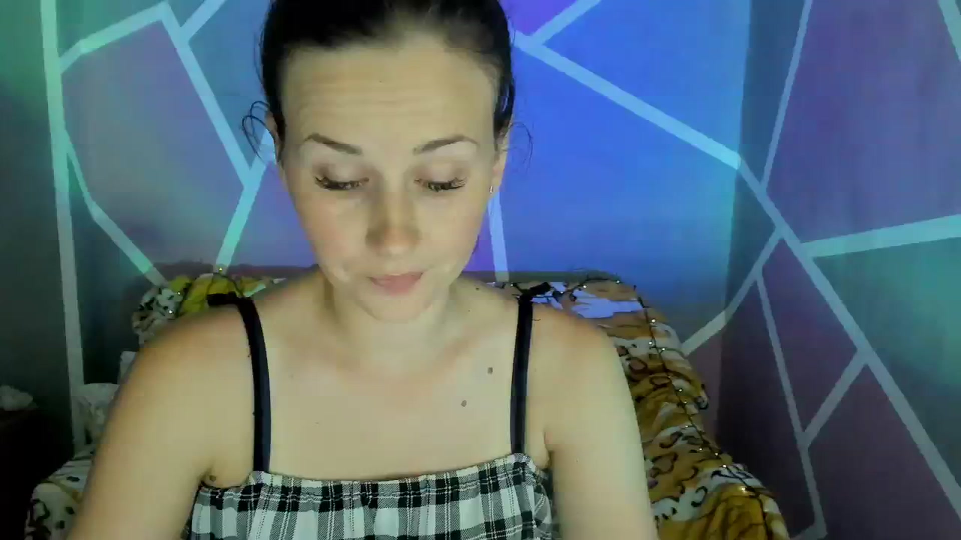 Gallery image thumbnail from UkrBeauty's myfreecams stream on, 08/10/2023, 17:18 image 3 of 20