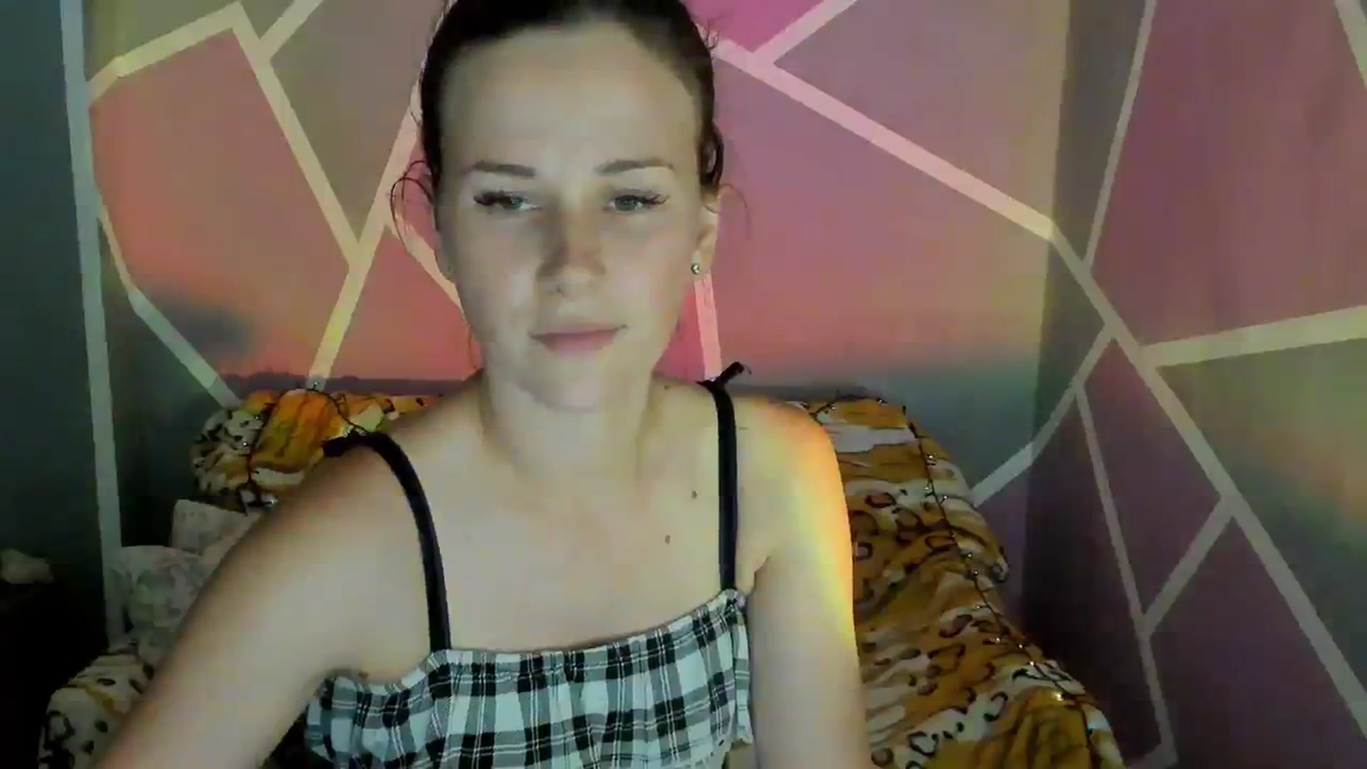 Gallery image thumbnail from UkrBeauty's myfreecams stream on, 08/10/2023, 17:18 image 8 of 20
