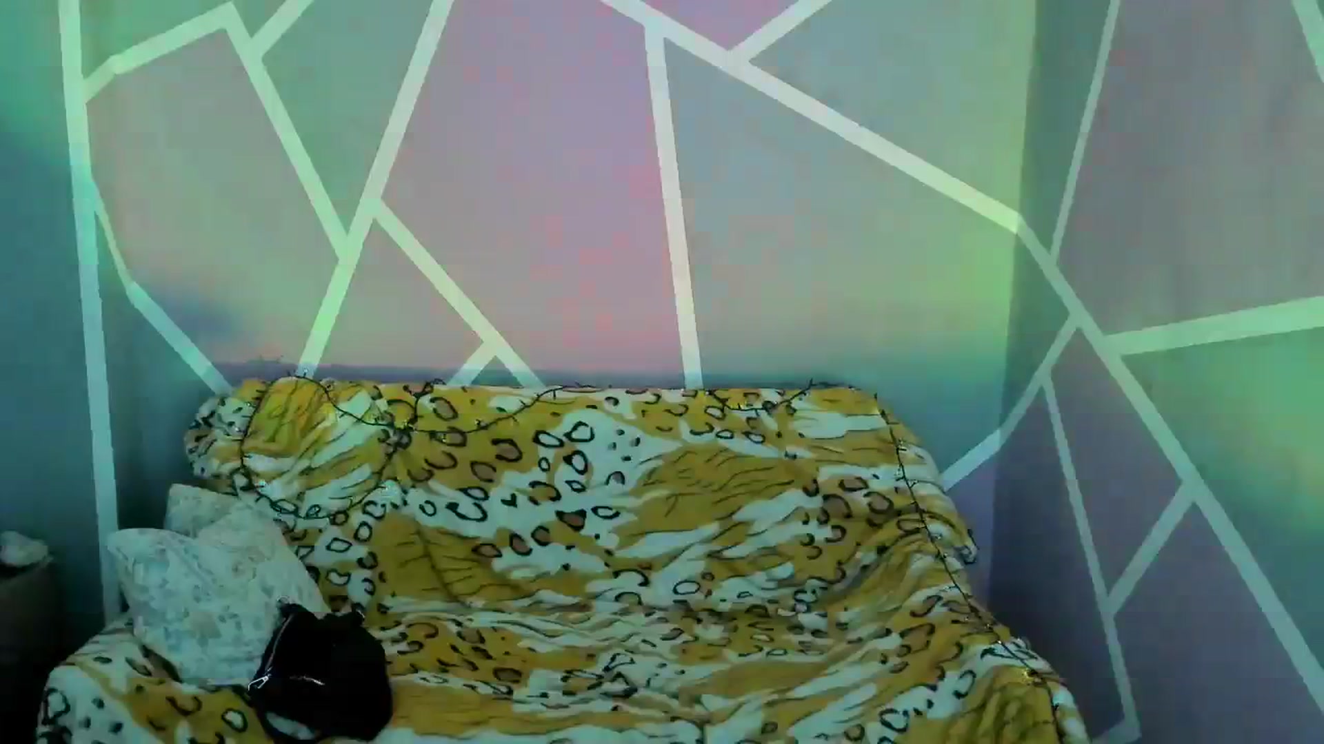 Gallery image thumbnail from UkrBeauty's myfreecams stream on, 08/10/2023, 17:18 image 11 of 20
