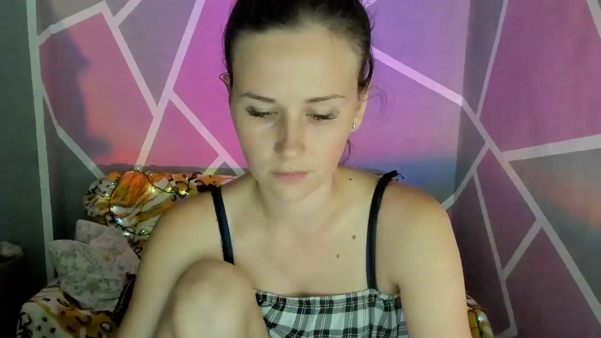 Gallery image thumbnail from UkrBeauty's myfreecams stream on, 08/10/2023, 17:18 image 15 of 20