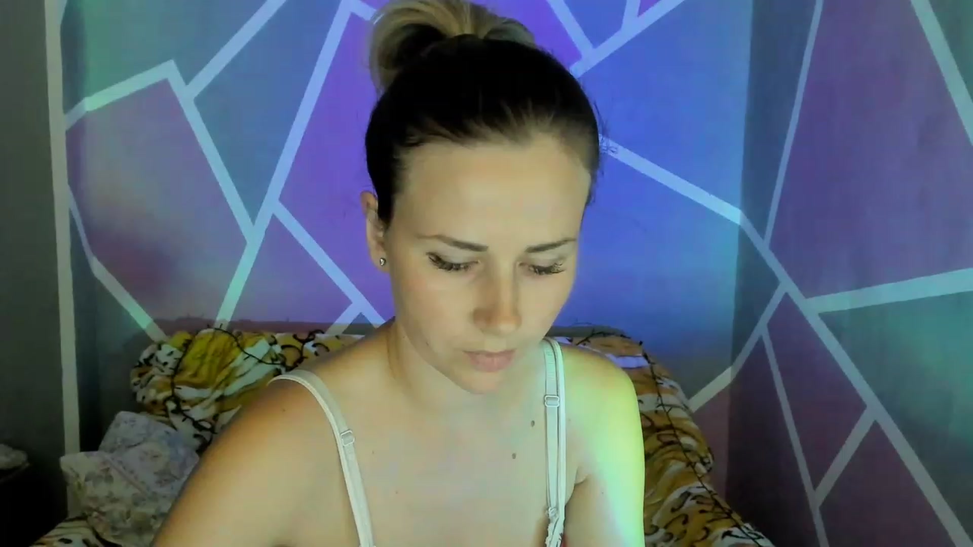 Gallery image thumbnail from UkrBeauty's myfreecams stream on, 08/11/2023, 14:31 image 17 of 20
