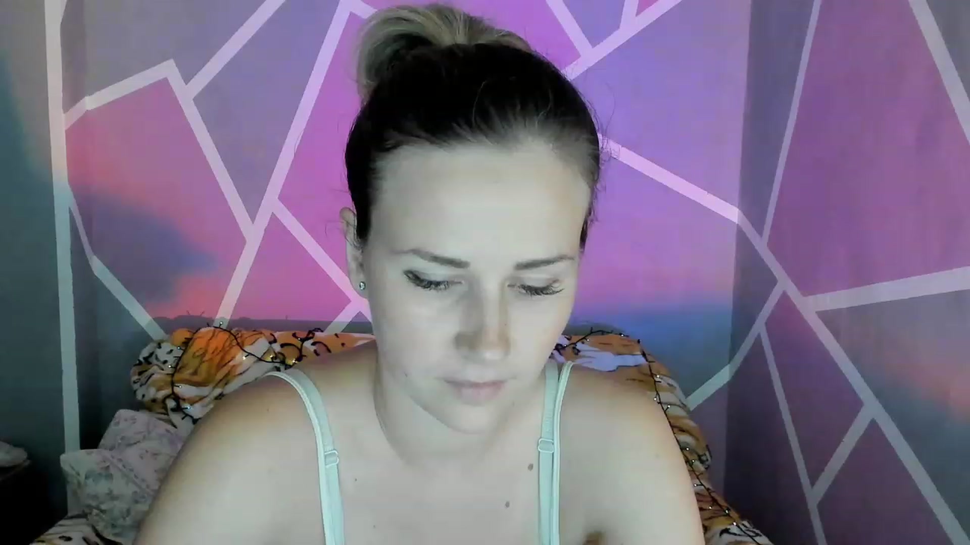 Gallery image thumbnail from UkrBeauty's myfreecams stream on, 08/11/2023, 14:31 image 11 of 20