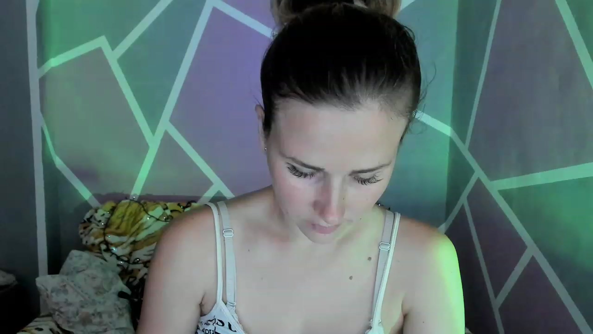 Gallery image thumbnail from UkrBeauty's myfreecams stream on, 08/11/2023, 14:31 image 2 of 20