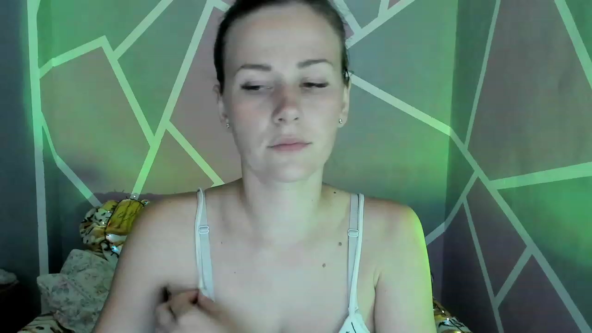 Gallery image thumbnail from UkrBeauty's myfreecams stream on, 08/11/2023, 14:31 image 1 of 20