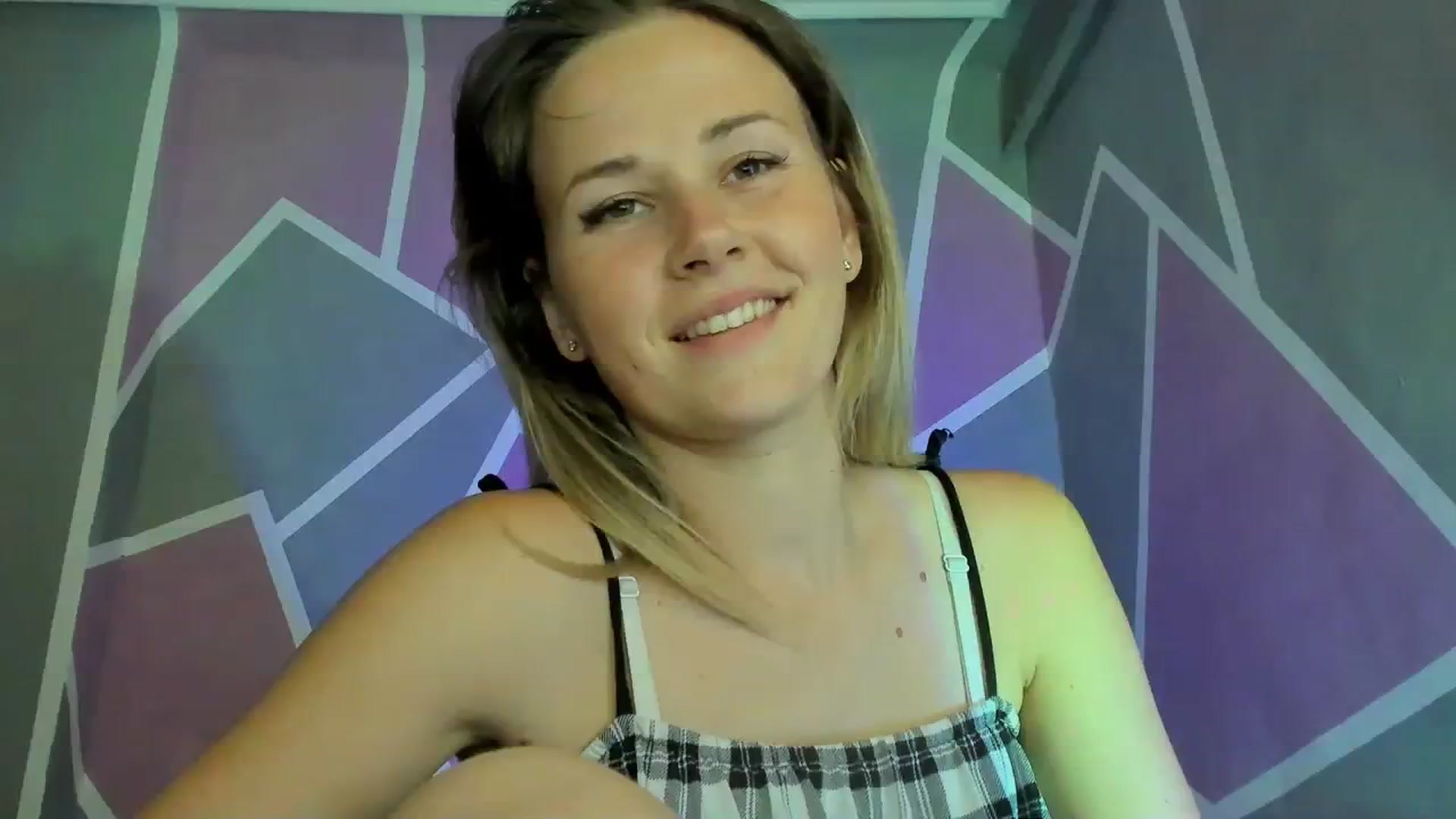 Gallery image thumbnail from UkrBeauty's myfreecams stream on, 08/14/2023, 17:33 image 1 of 20