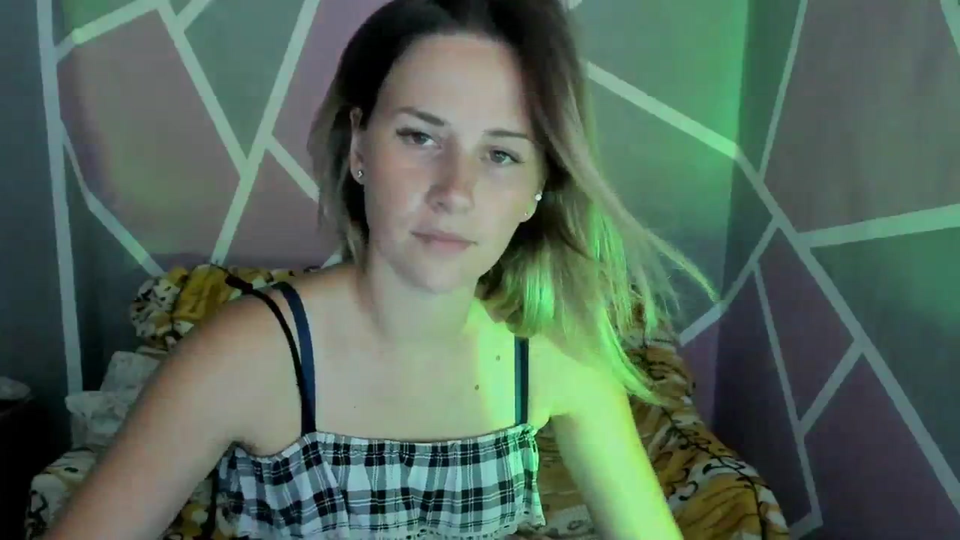 Gallery image thumbnail from UkrBeauty's myfreecams stream on, 08/18/2023, 16:40 image 3 of 20