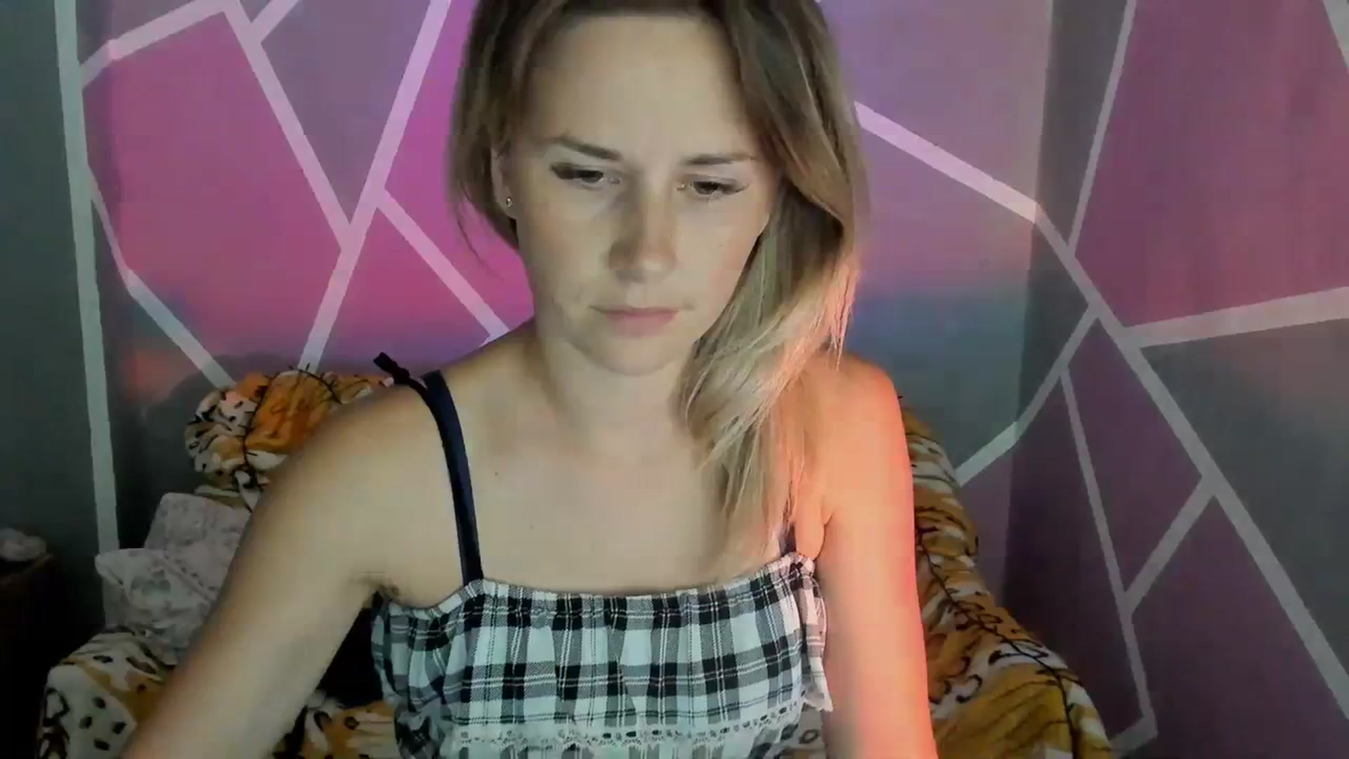 Gallery image thumbnail from UkrBeauty's myfreecams stream on, 08/18/2023, 16:40 image 7 of 20