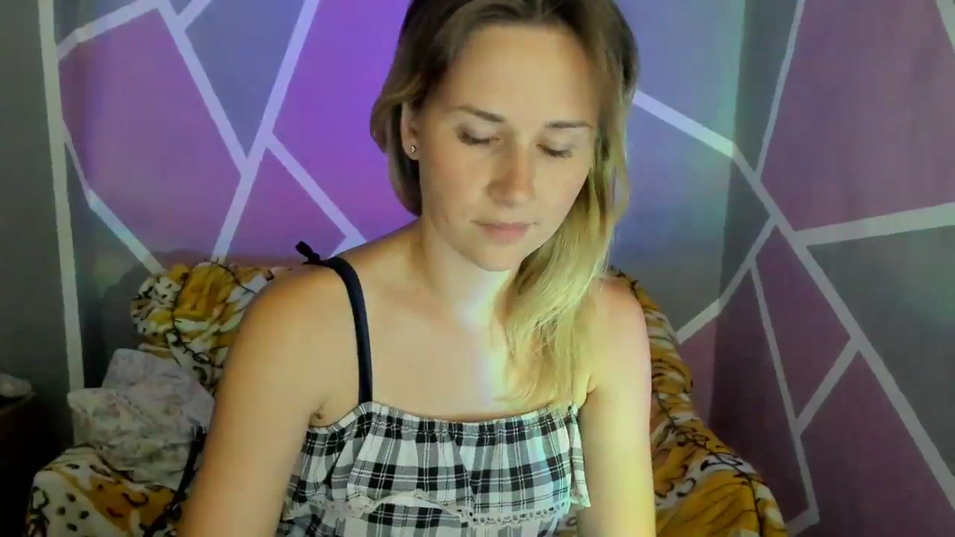 Gallery image thumbnail from UkrBeauty's myfreecams stream on, 08/18/2023, 16:40 image 8 of 20