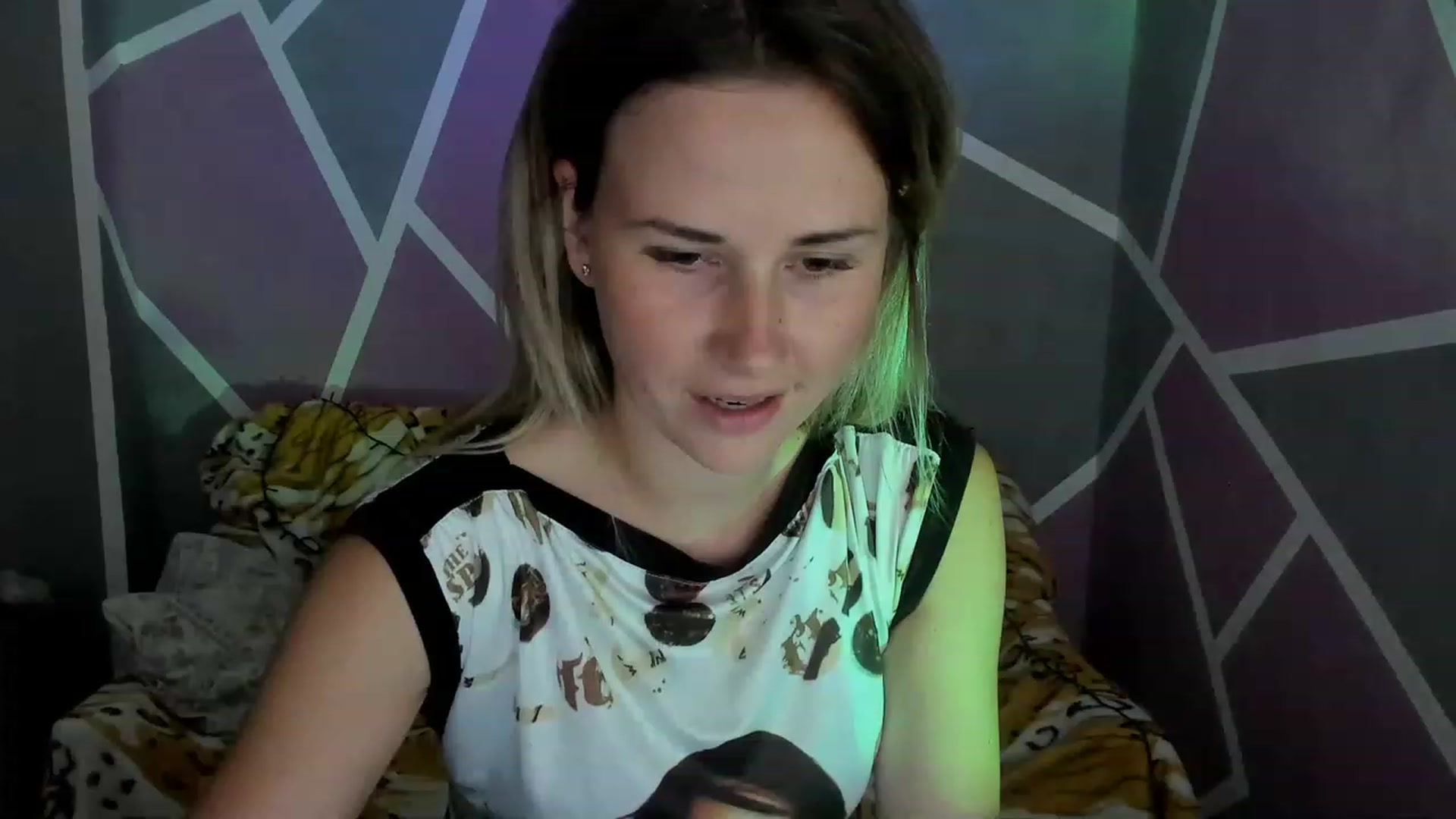 Gallery image thumbnail from UkrBeauty's myfreecams stream on, 08/19/2023, 15:56 image 1 of 20