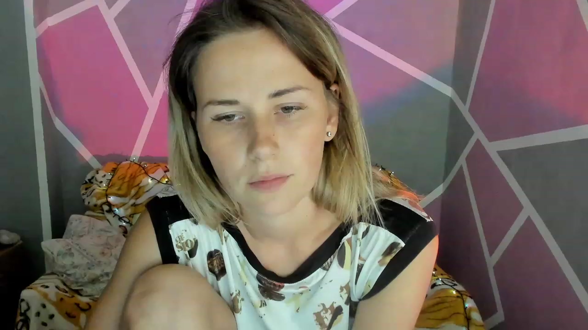 Gallery image thumbnail from UkrBeauty's myfreecams stream on, 08/19/2023, 15:56 image 11 of 20