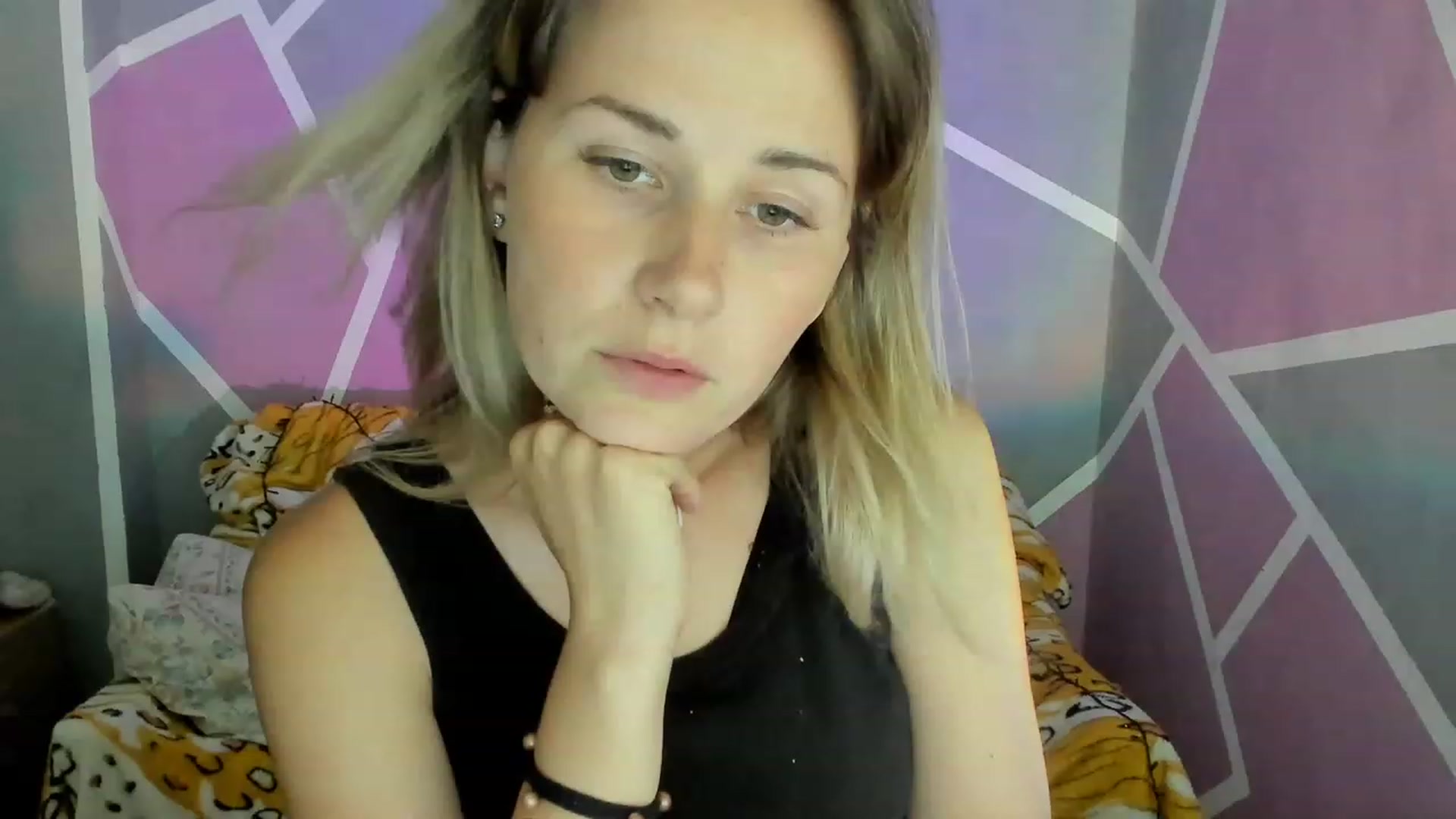 Gallery image thumbnail from UkrBeauty's myfreecams stream on, 08/21/2023, 17:30 image 9 of 20