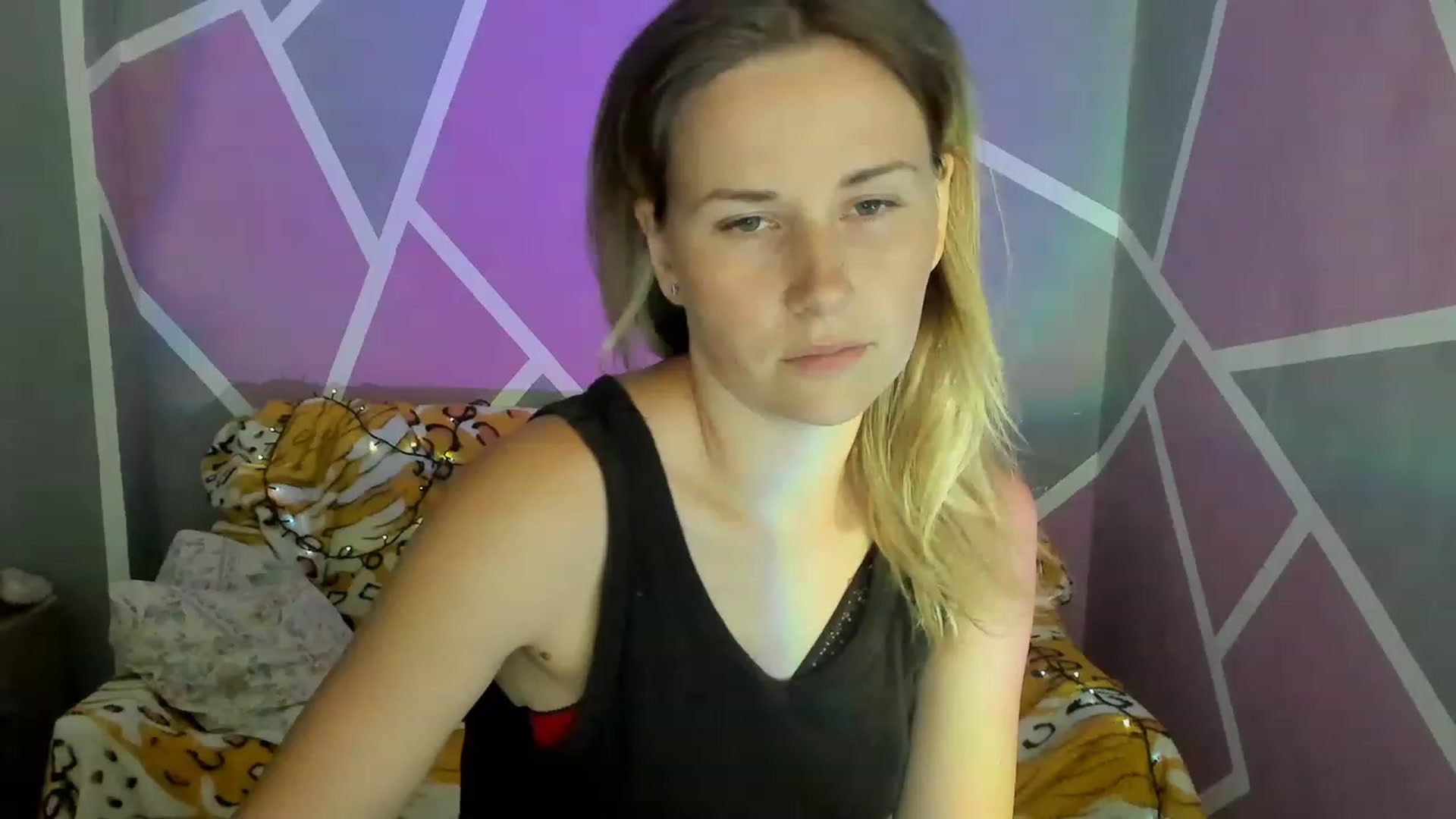 Gallery image thumbnail from UkrBeauty's myfreecams stream on, 08/21/2023, 17:30 image 1 of 20