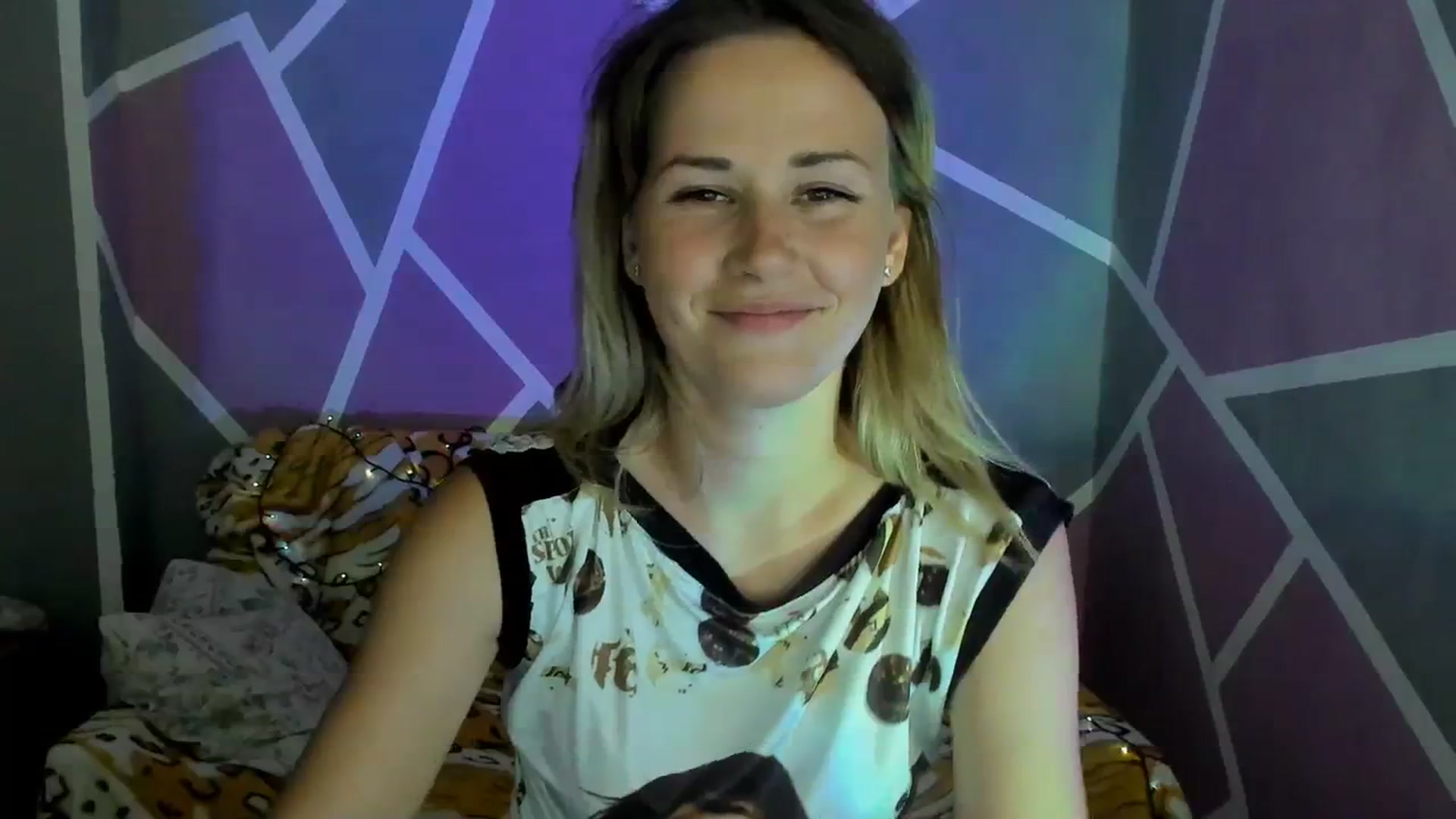 Gallery image thumbnail from UkrBeauty's myfreecams stream on, 08/22/2023, 18:18 image 6 of 20