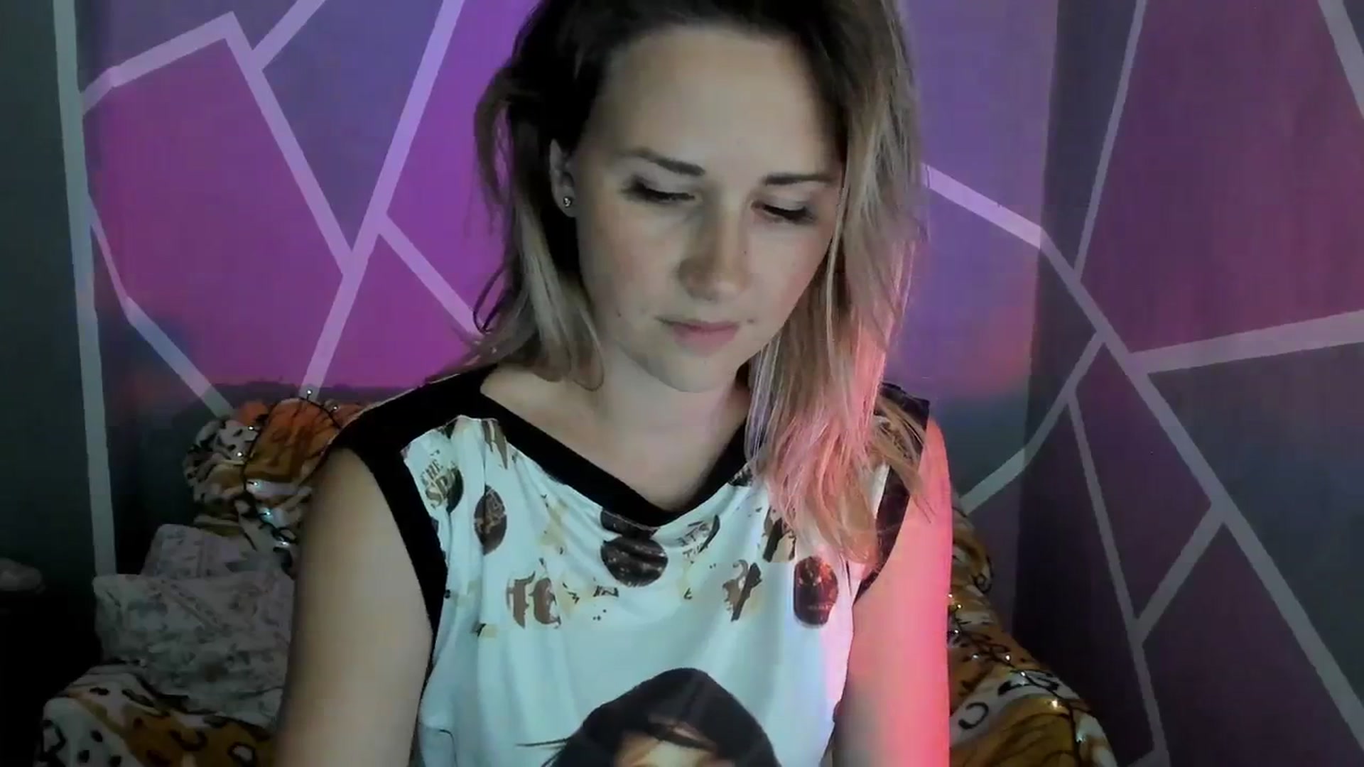 Gallery image thumbnail from UkrBeauty's myfreecams stream on, 08/22/2023, 18:18 image 17 of 20