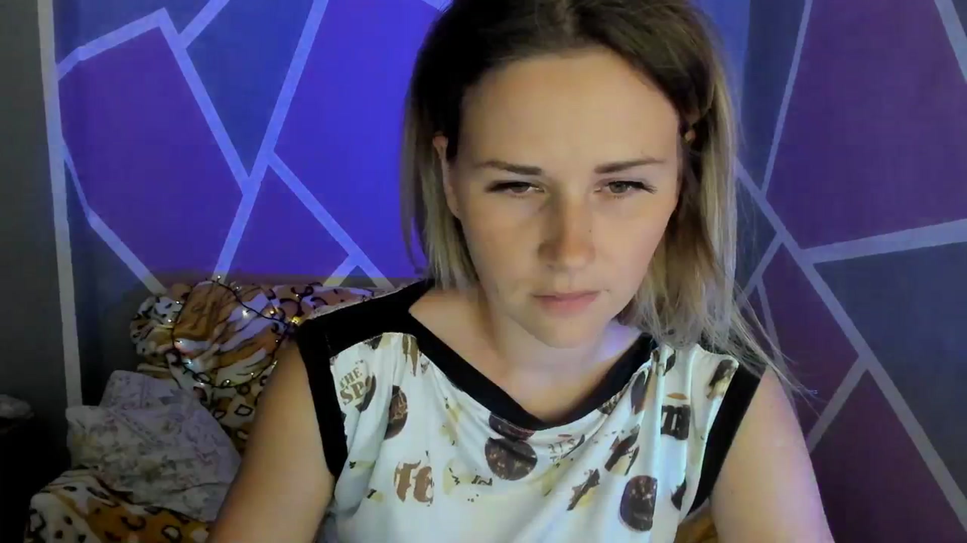 Gallery image thumbnail from UkrBeauty's myfreecams stream on, 08/22/2023, 18:18 image 2 of 20