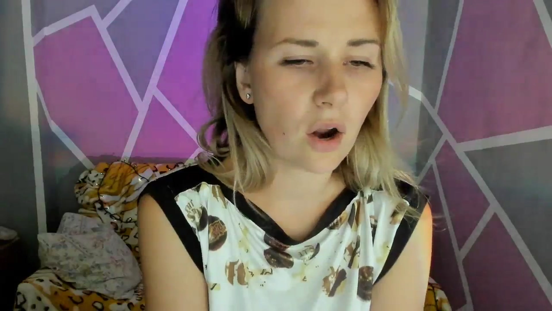Gallery image thumbnail from UkrBeauty's myfreecams stream on, 08/22/2023, 18:18 image 15 of 20