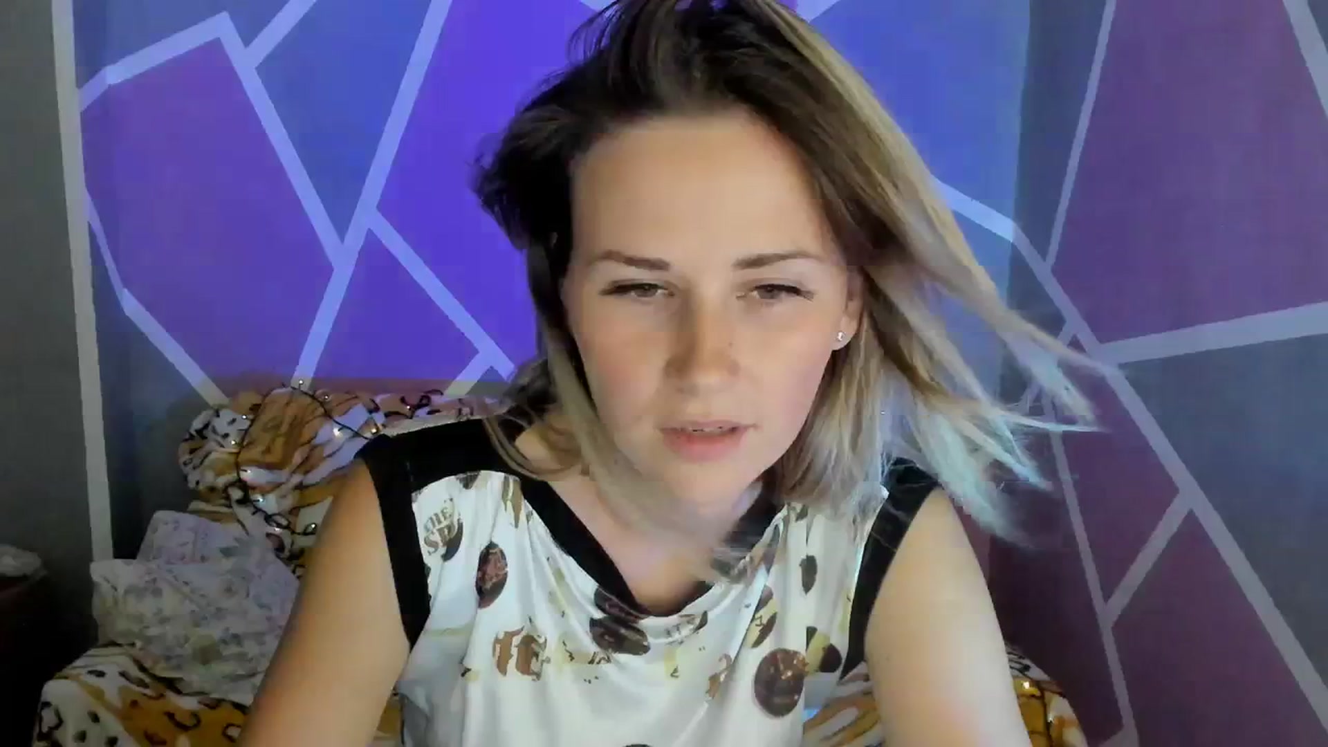 Gallery image thumbnail from UkrBeauty's myfreecams stream on, 08/22/2023, 18:18 image 19 of 20