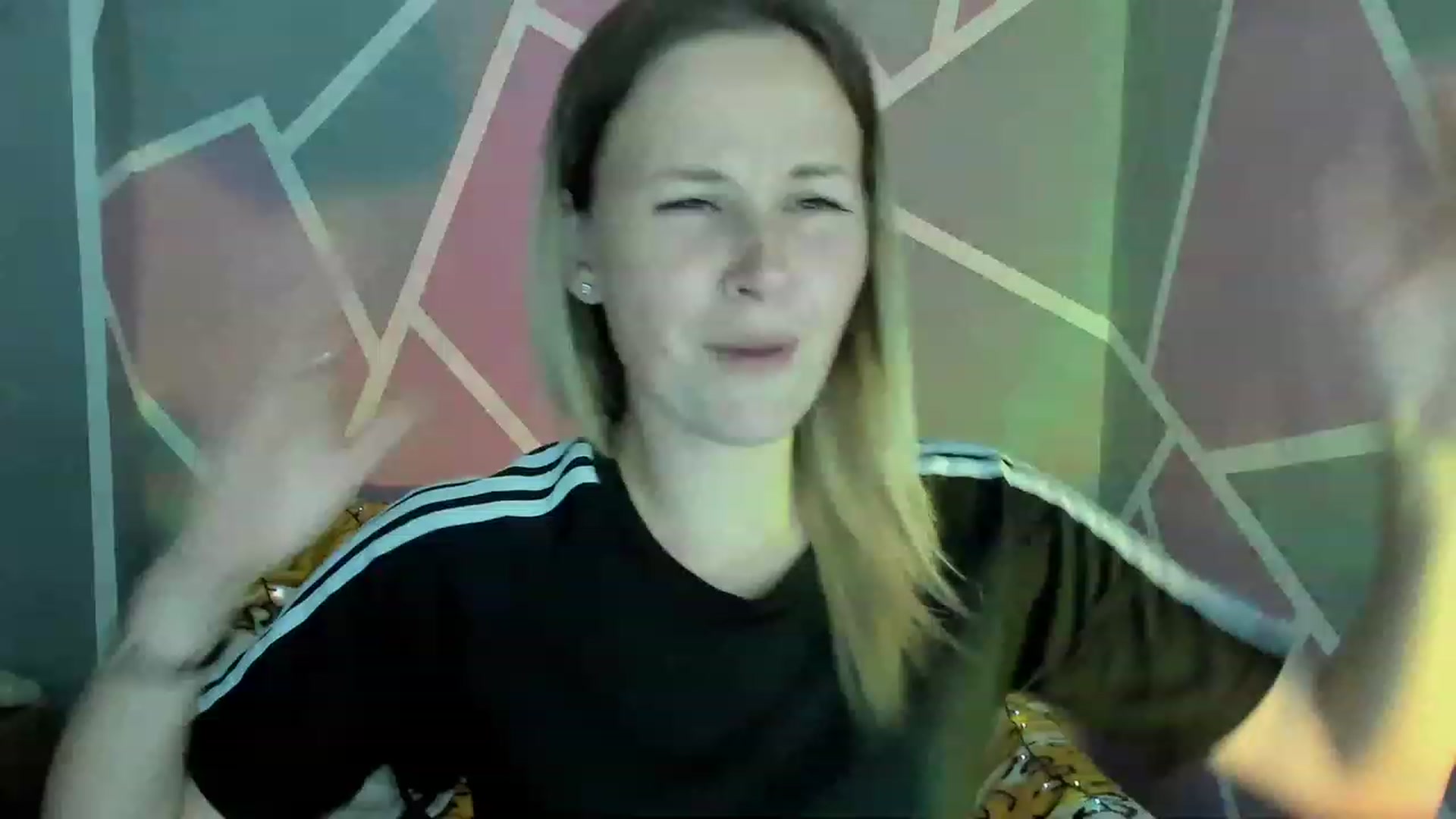 Gallery image thumbnail from UkrBeauty's myfreecams stream on, 08/25/2023, 15:04 image 17 of 20