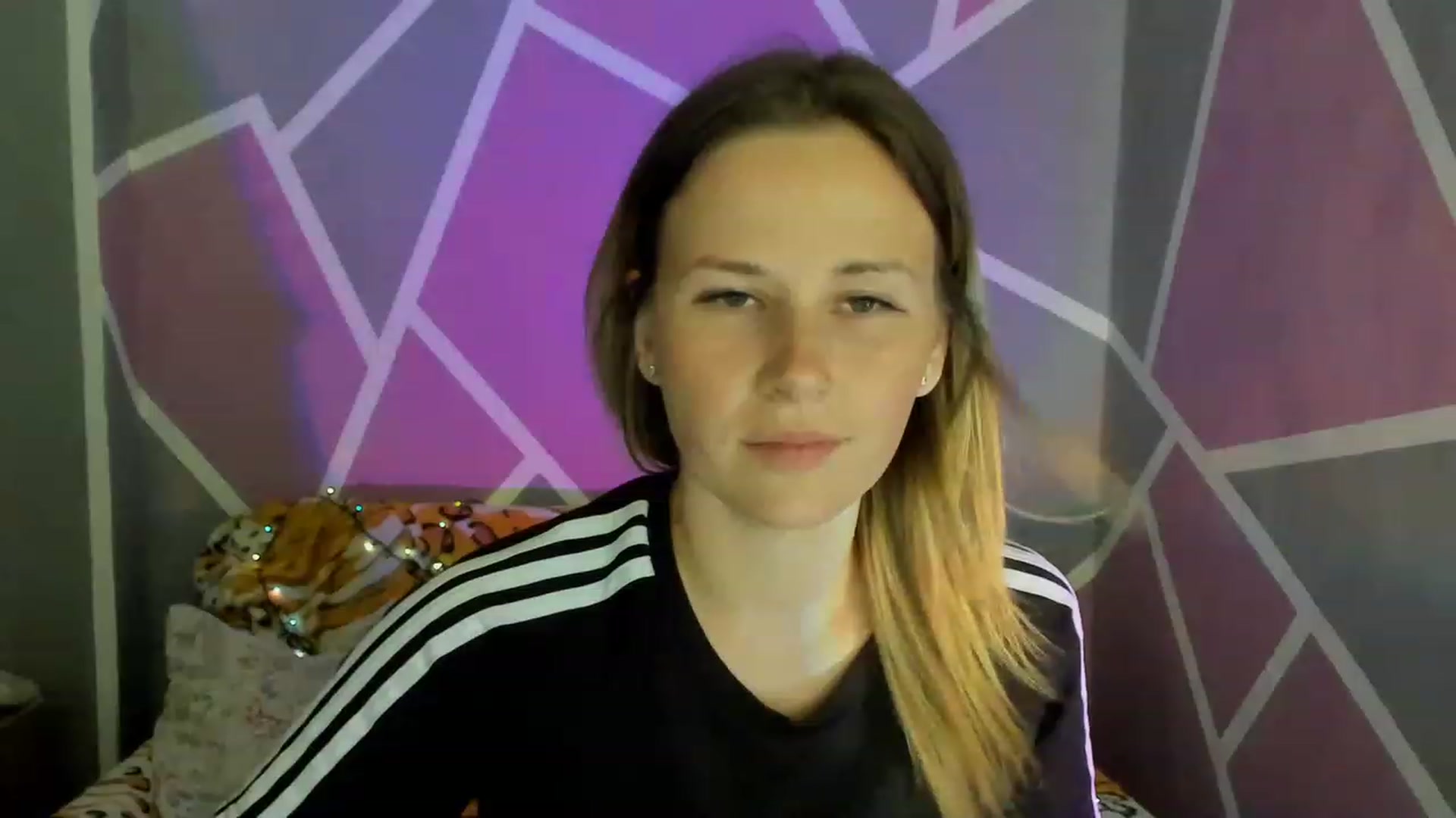 Gallery image thumbnail from UkrBeauty's myfreecams stream on, 08/25/2023, 15:04 image 15 of 20