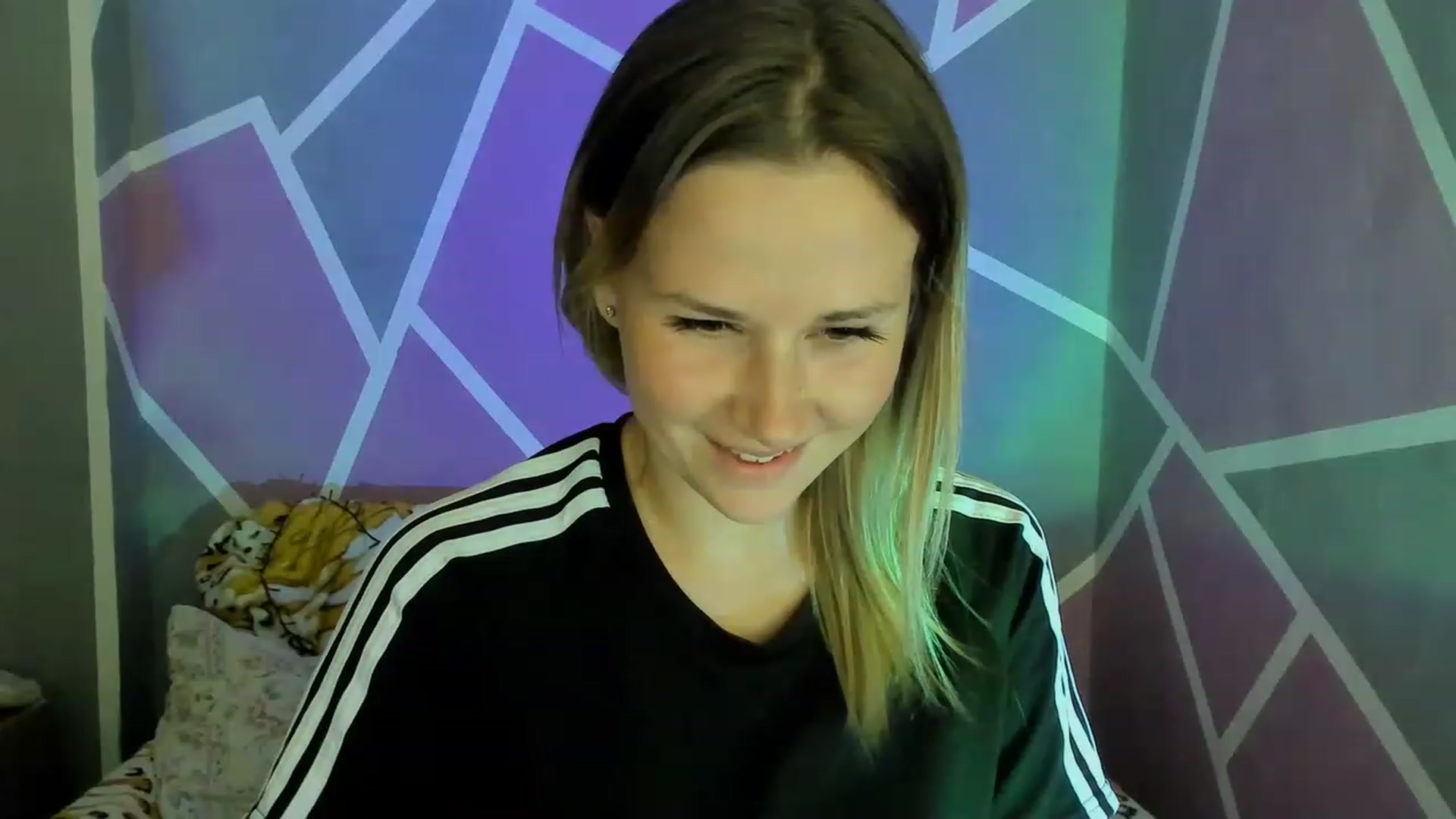 Gallery image thumbnail from UkrBeauty's myfreecams stream on, 08/25/2023, 15:04 image 16 of 20
